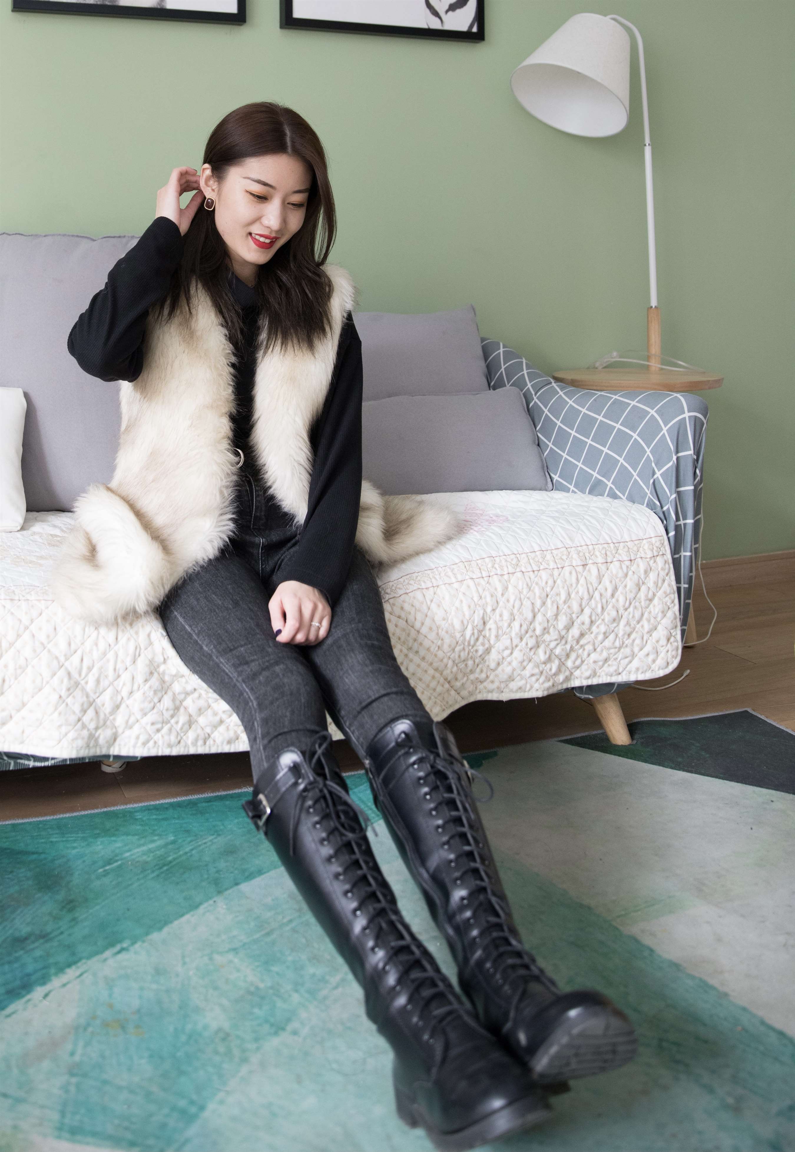 《长靴の牛仔棉袜脚 附带视频1个》作品图