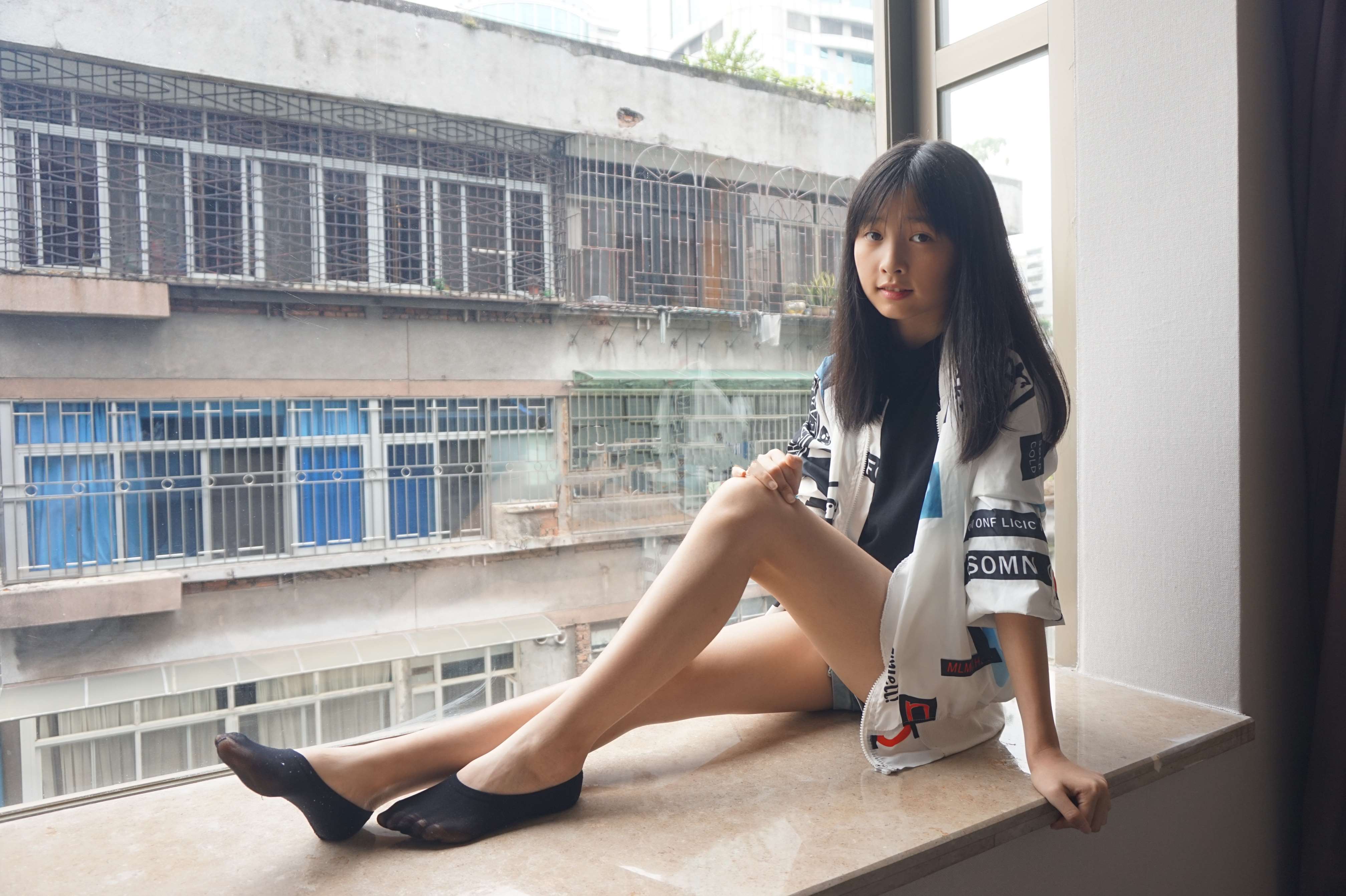 《清爽夏装与篮球鞋【套图+视频1个】》作品图