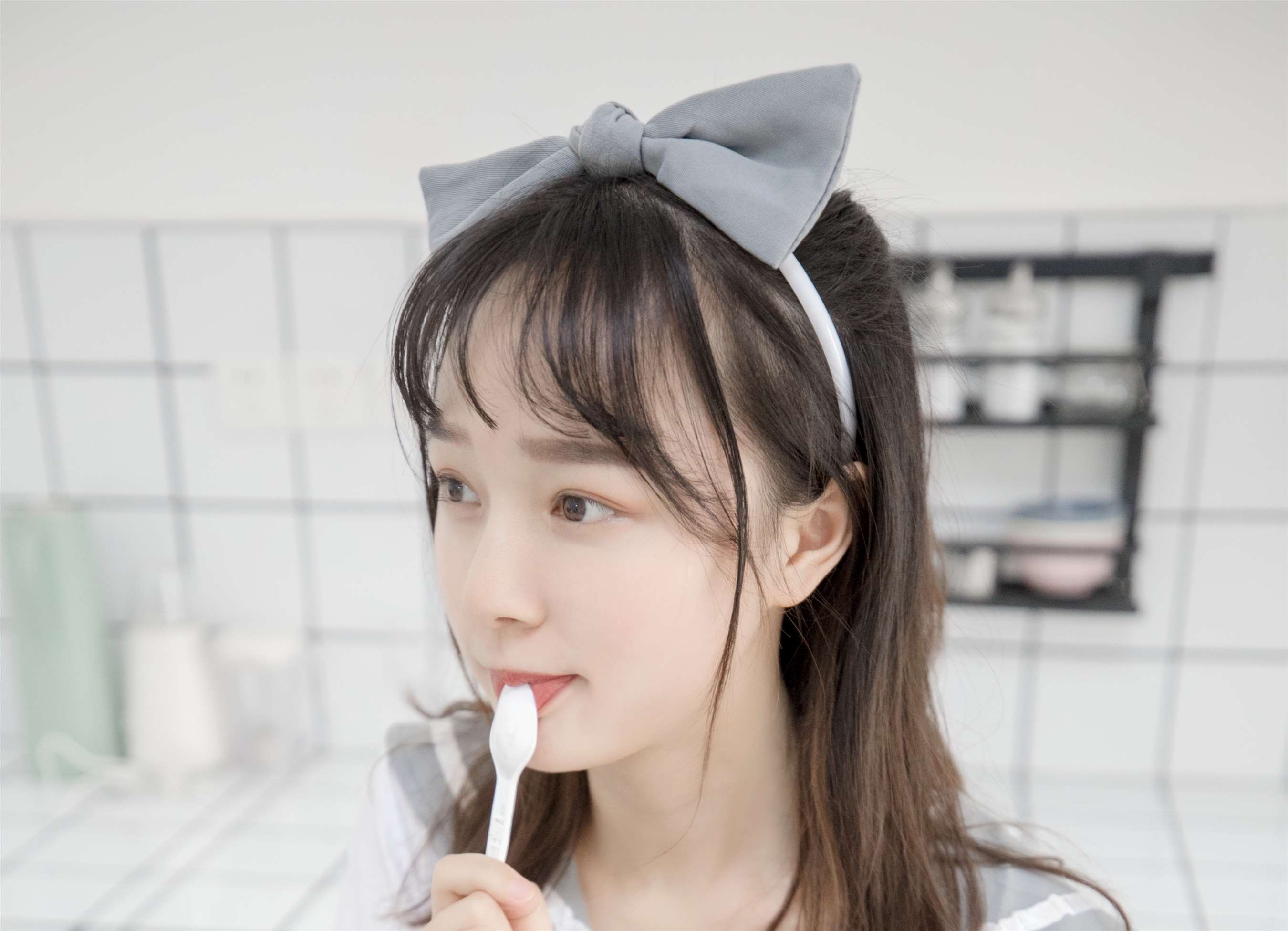 《小玥玥肉丝脚丫【套图+视频】》作品图