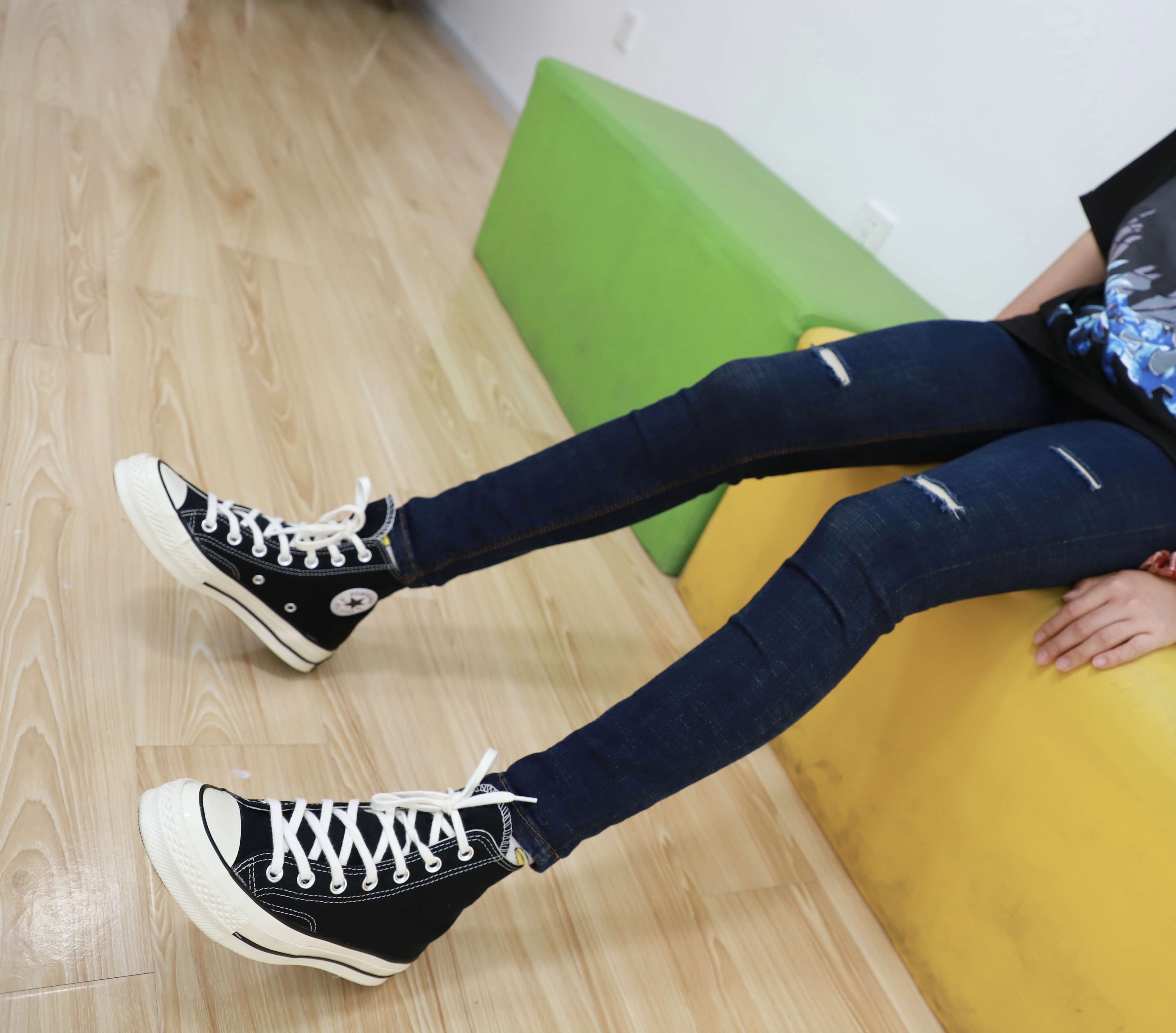 《脚丫踩奶油面包【套图+视频1个】》作品图