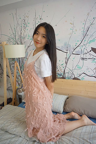 清纯少女性感小脚