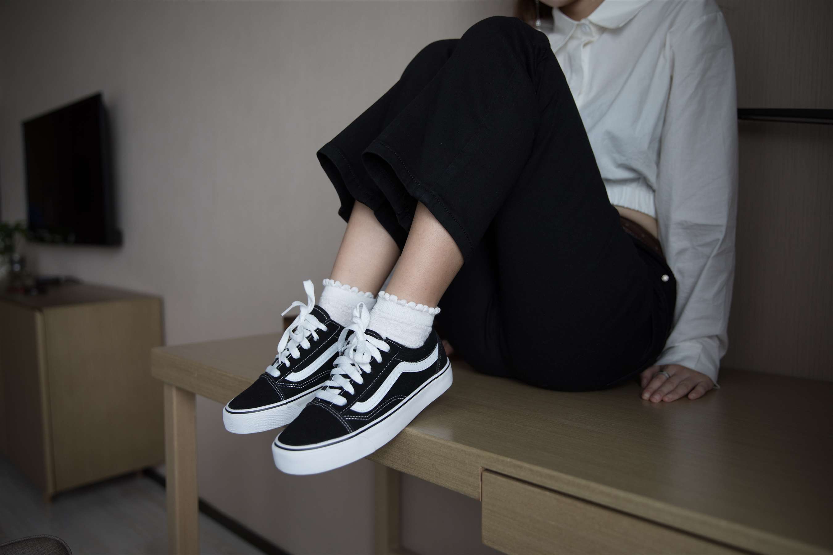 《衬衣少女二套袜子【套图+视频1个】》作品图