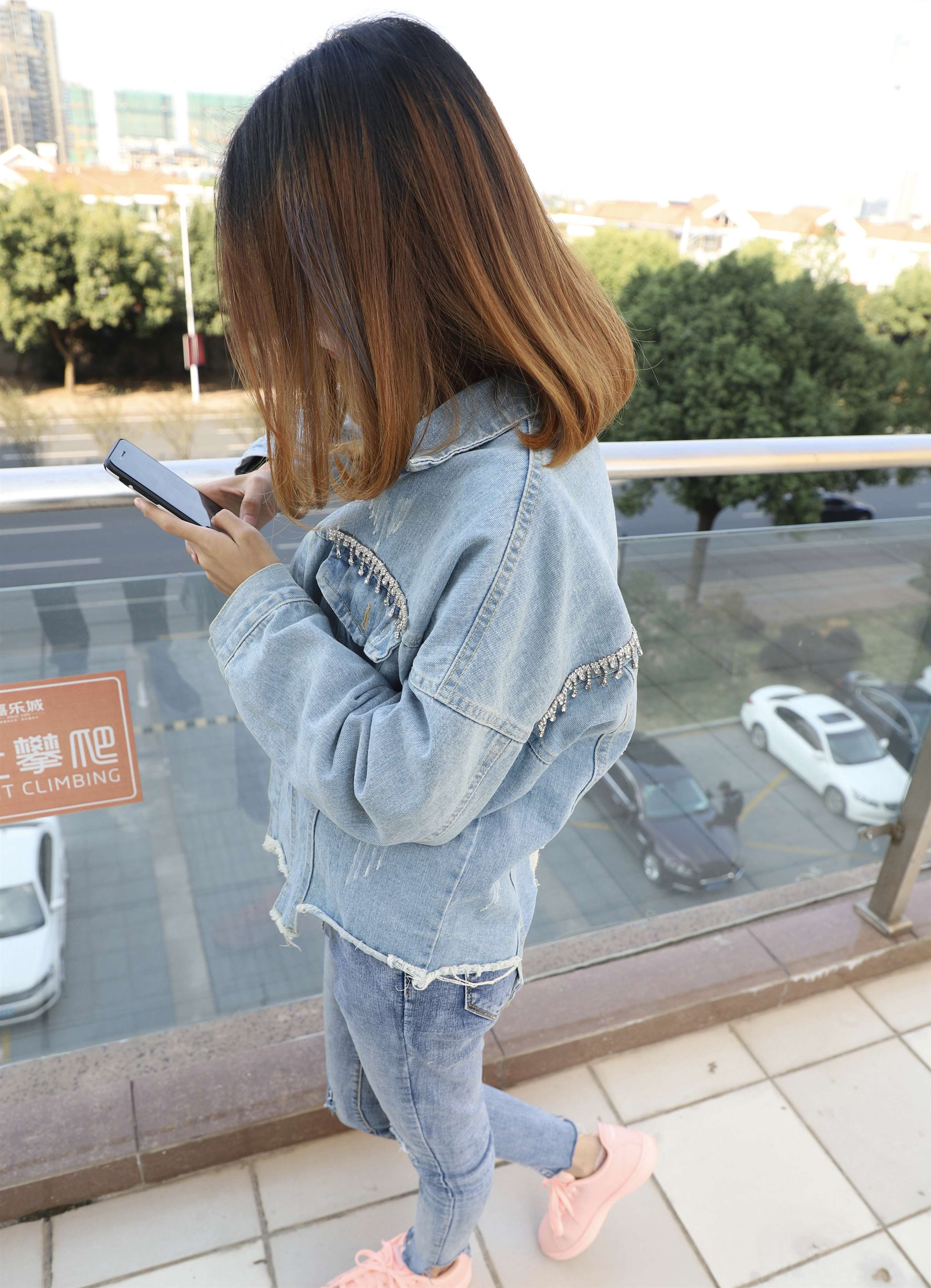 《粉运动鞋の船袜脚【套图+视频1个】》作品图