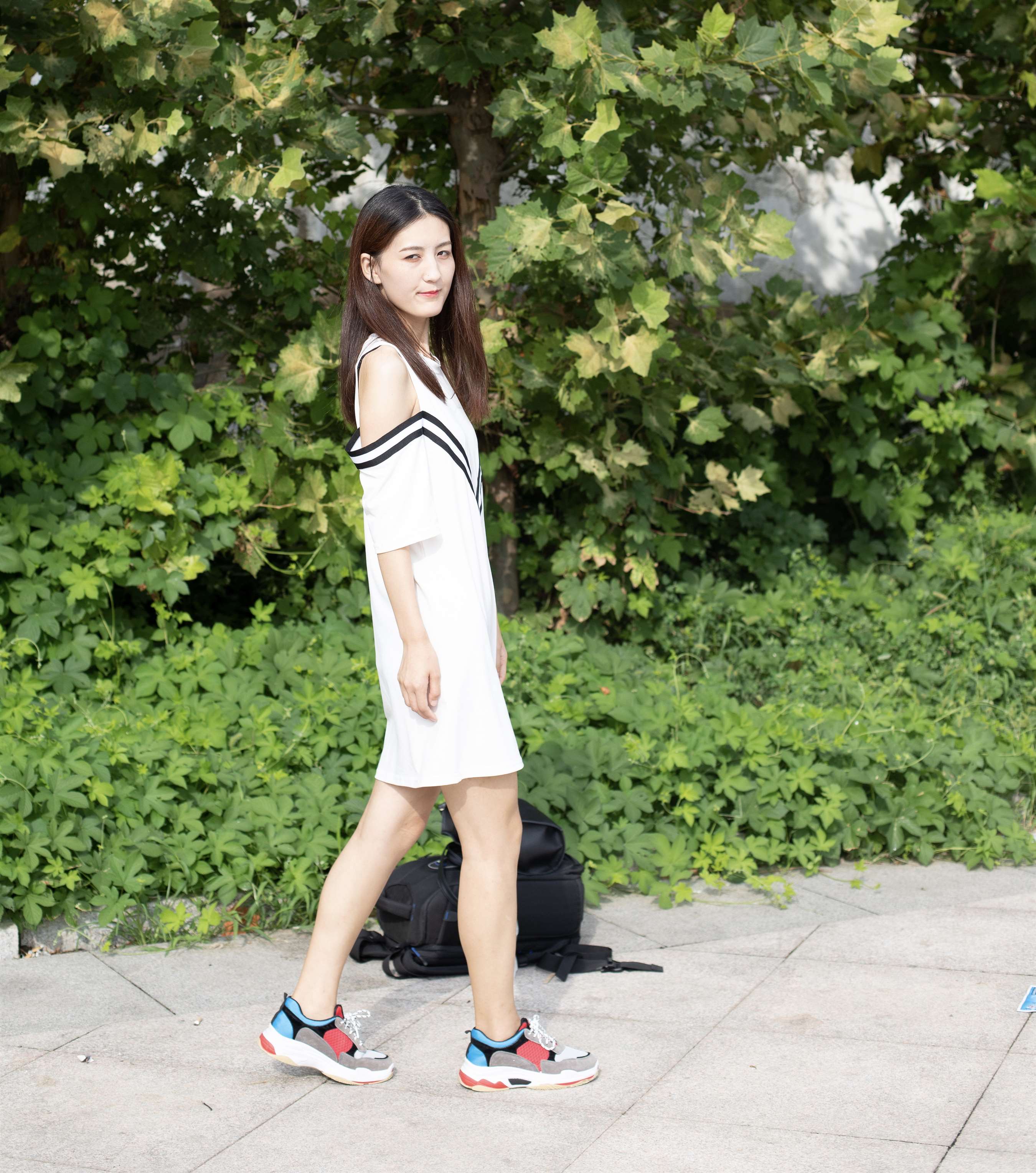 《运动鞋の粉色船袜脚【套图+视频1个】》作品图