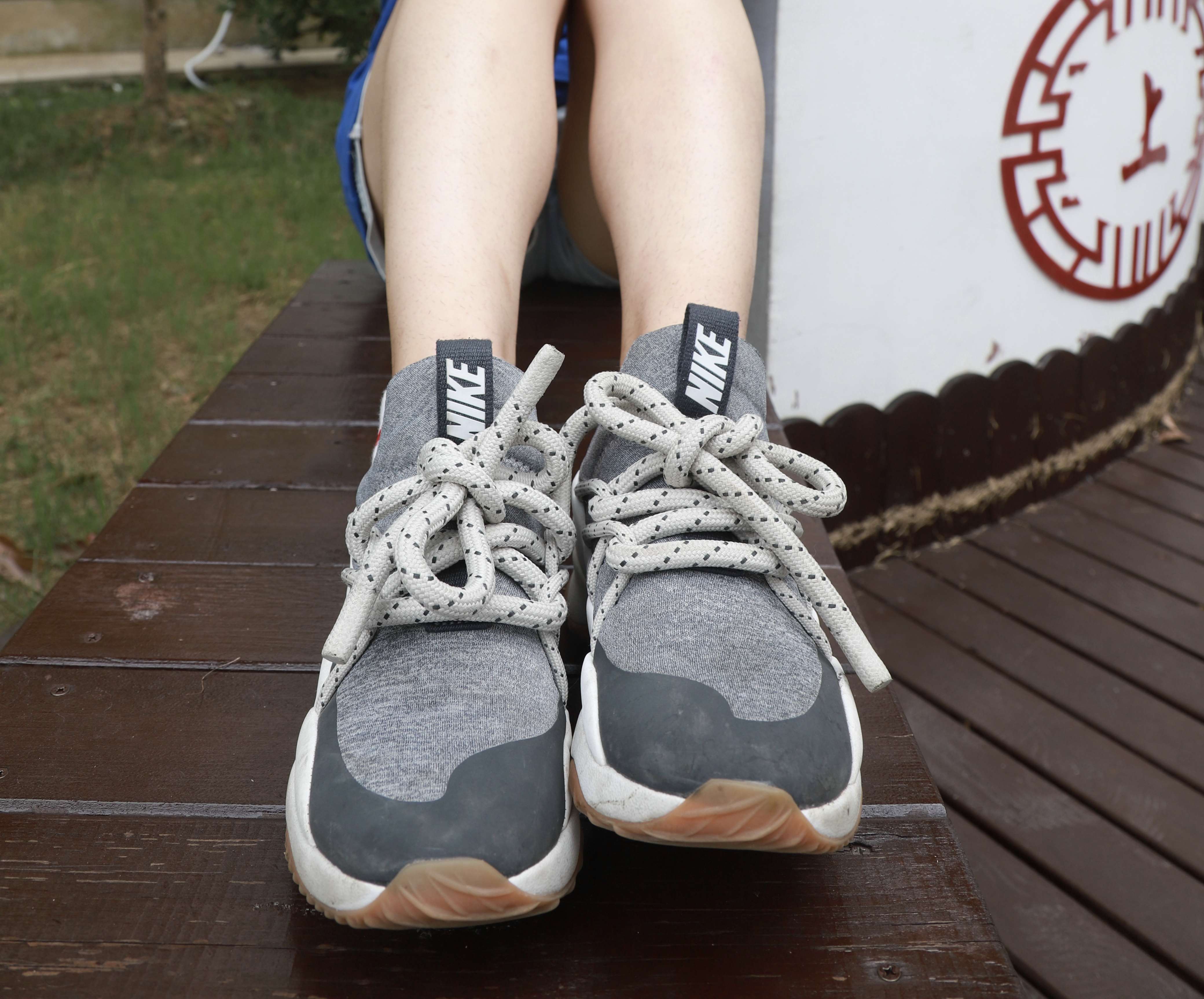 《学妹的白脏棉袜【套图+视频1个】》作品图