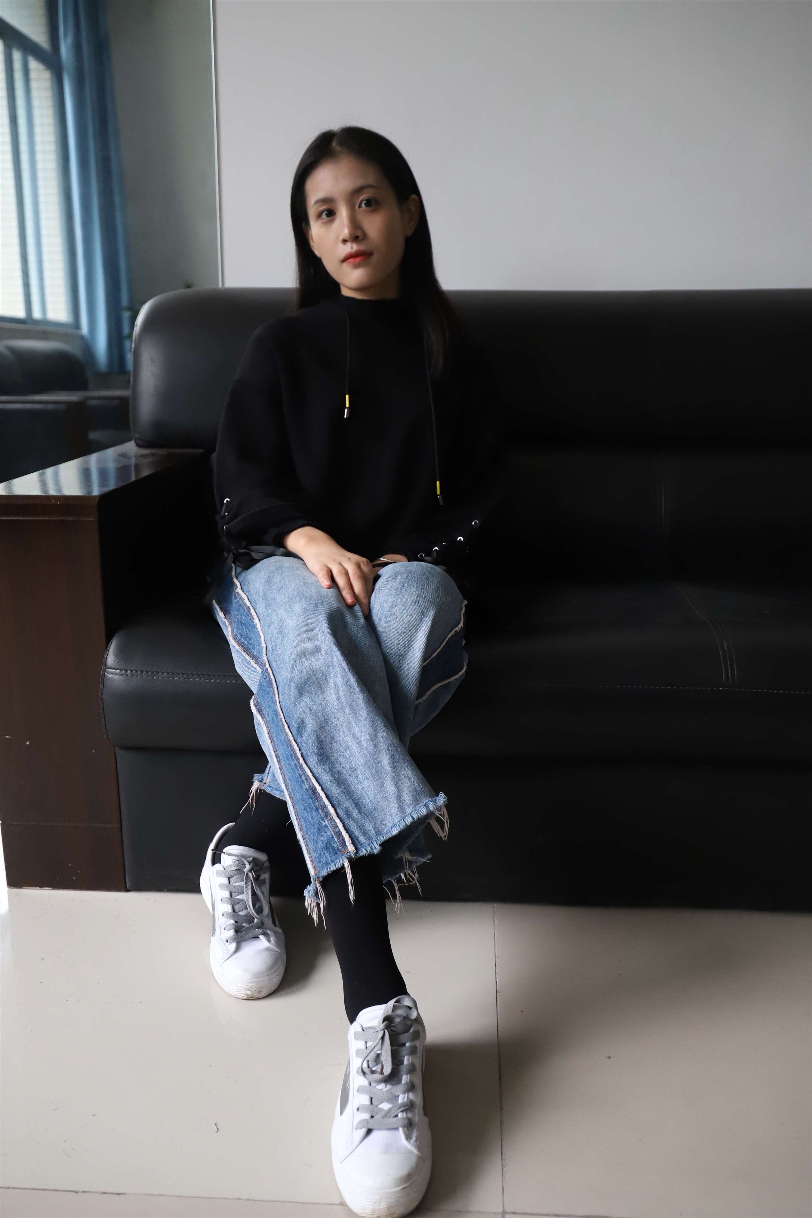 《板鞋の黑长棉袜》作品图