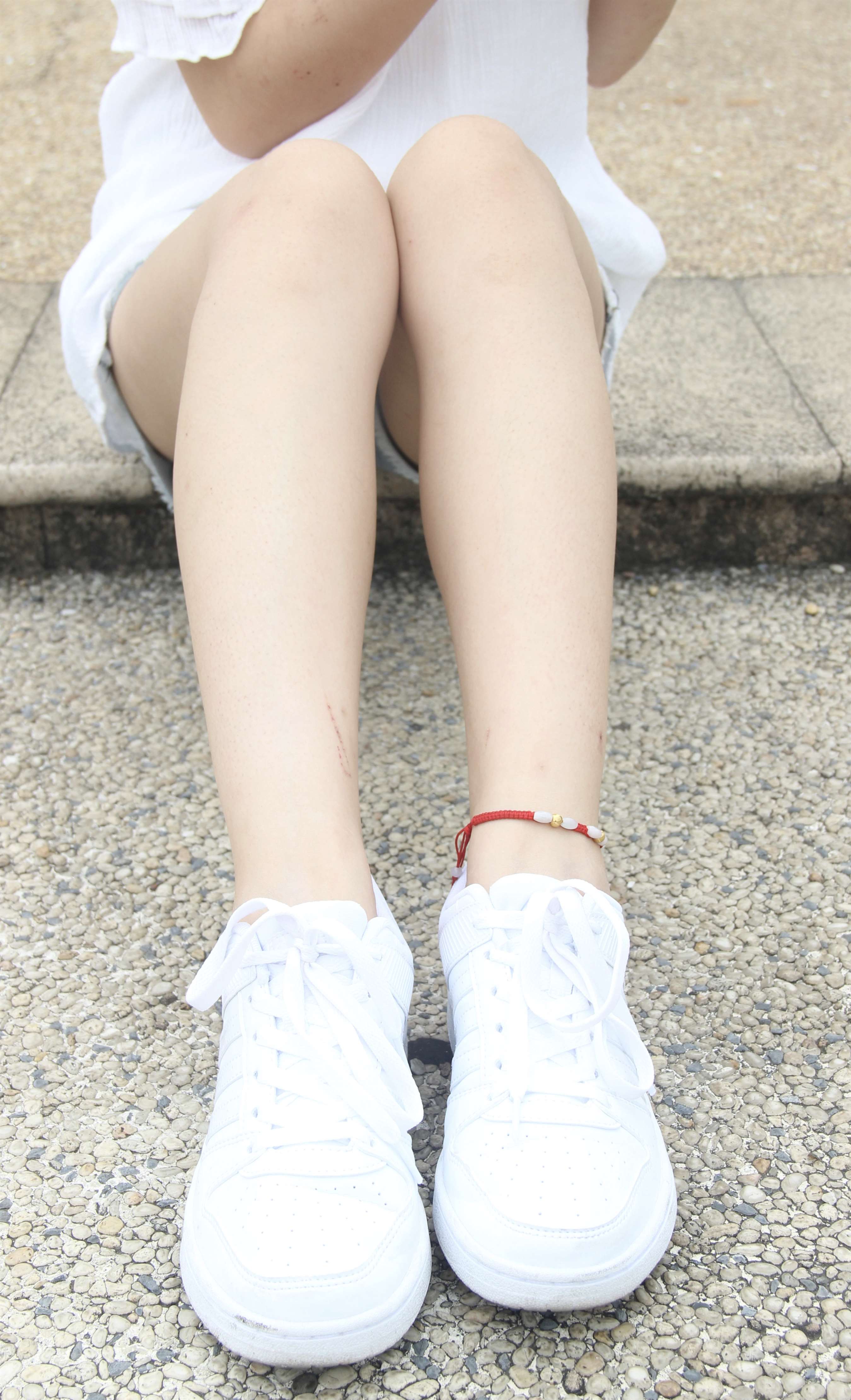 《热裤の粉船袜脚》作品图