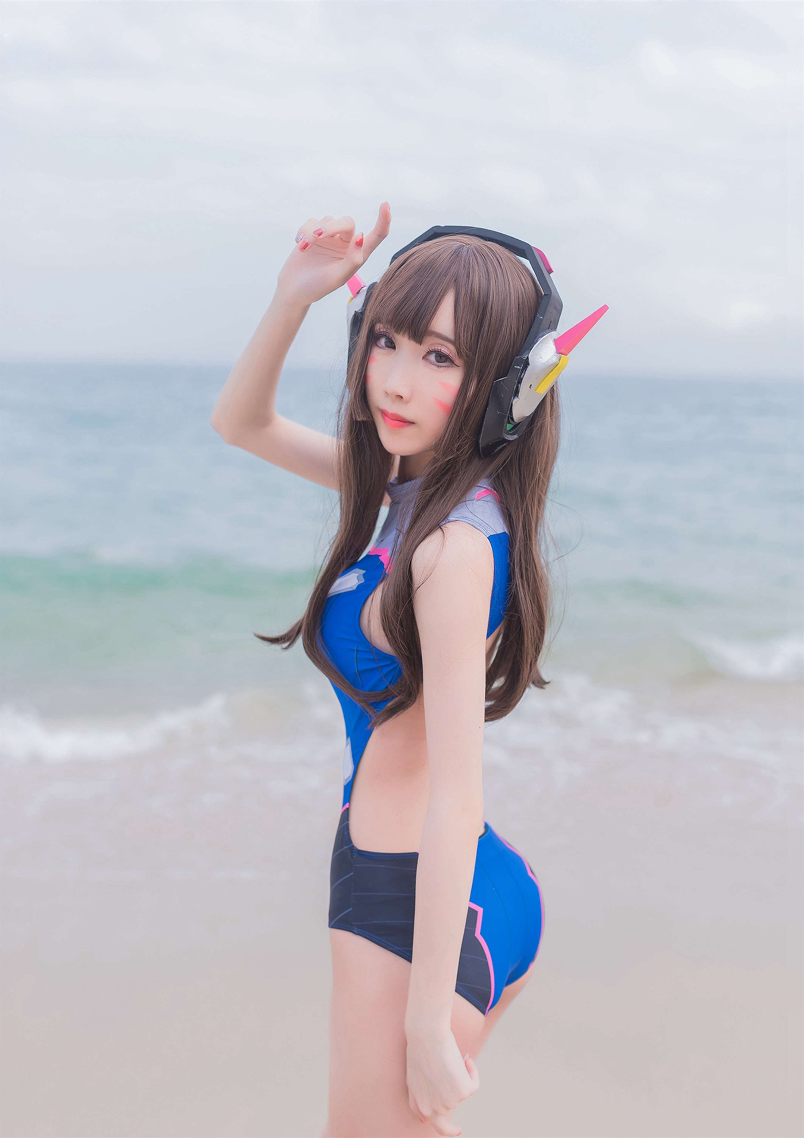 《Cosplay三角泳装》作品图