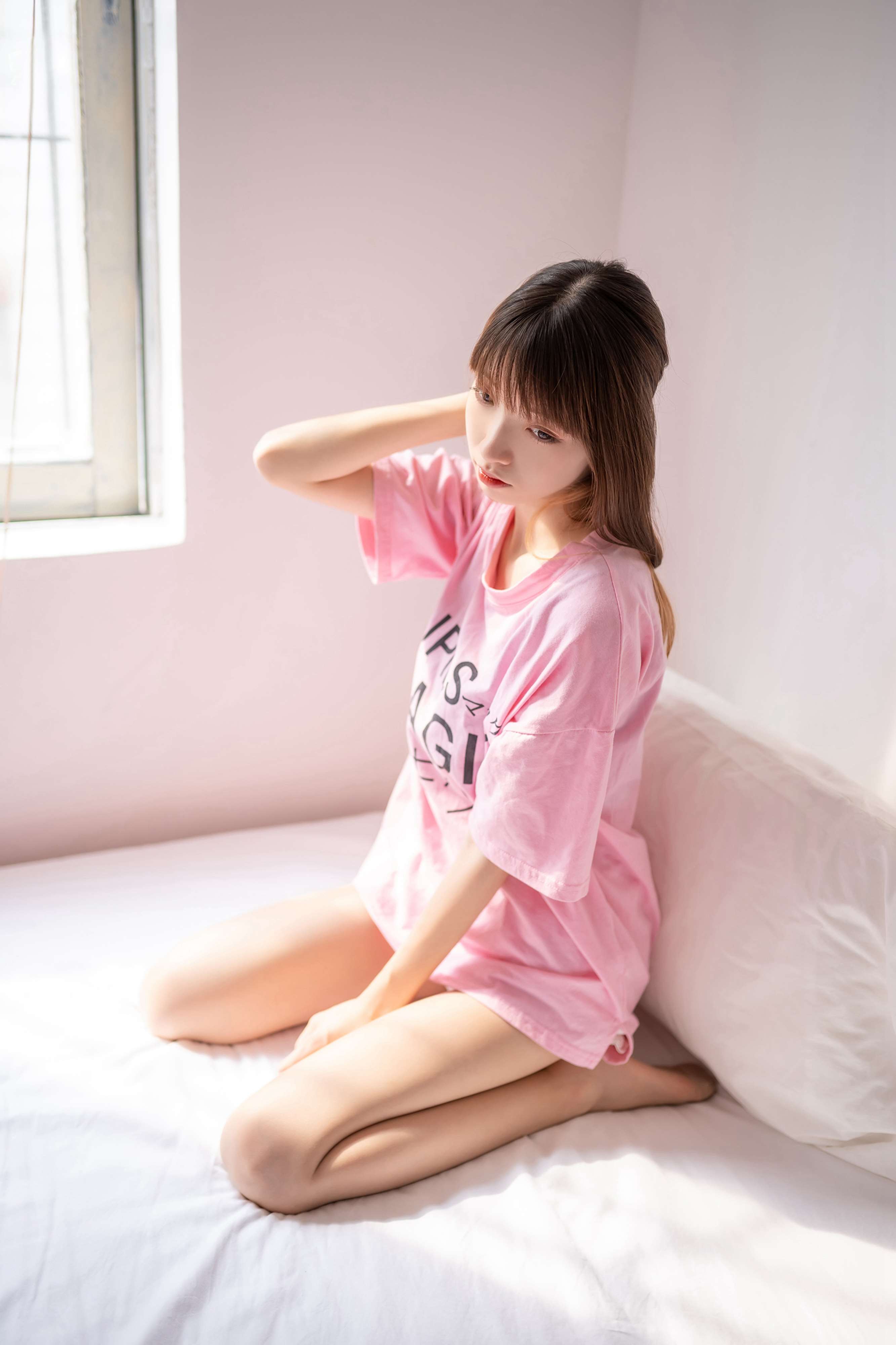 《T恤の肉丝的you惑》作品图