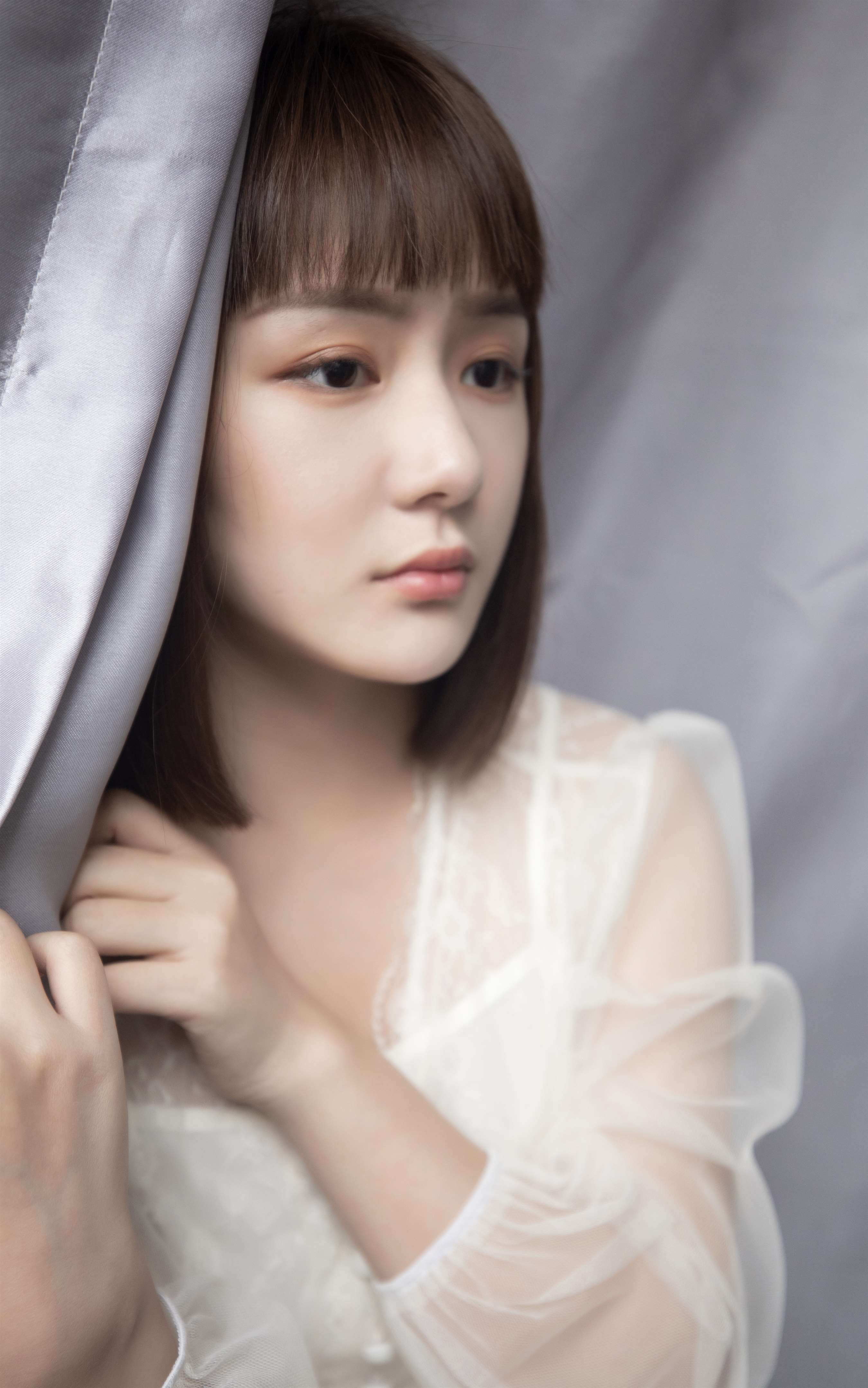 《白长裙の高跟丝足》作品图