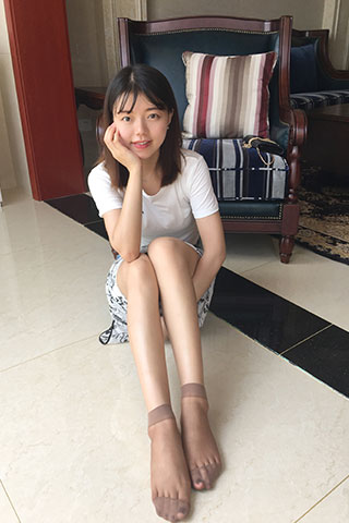 邻班同学短裙の短丝足