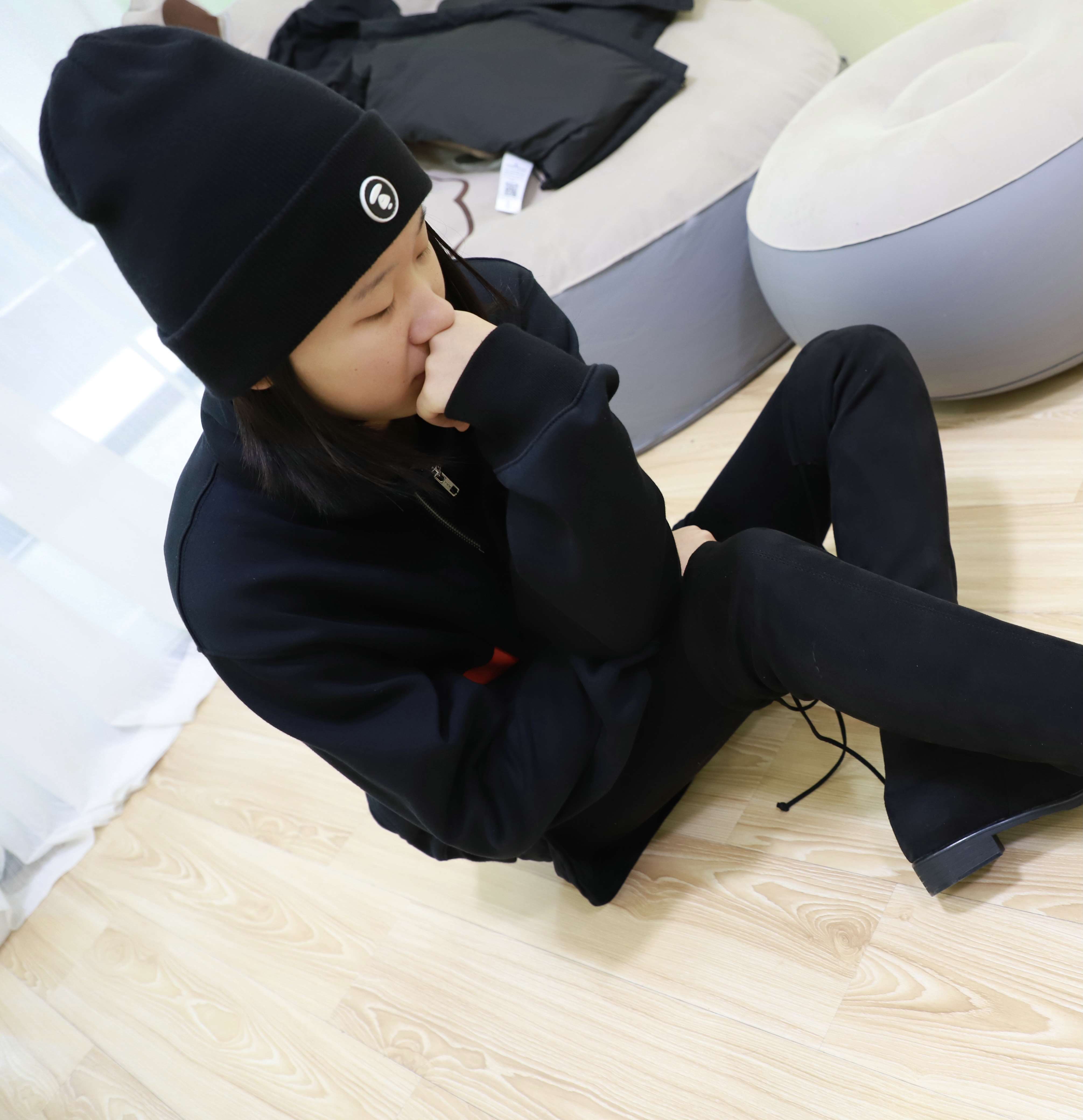 《长靴の白棉袜脚》作品图