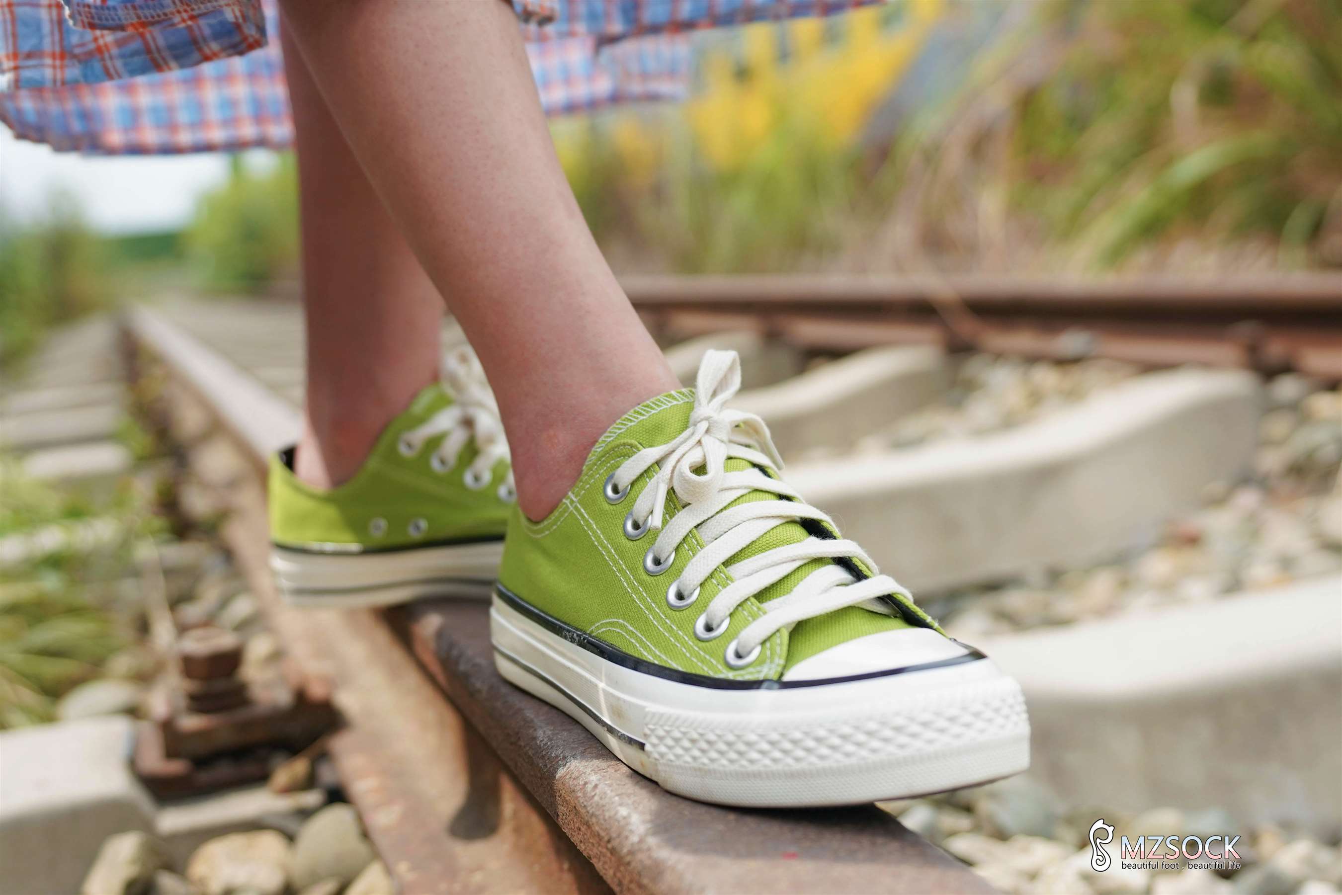 《应会员要求购买的多多帆布鞋の船袜脚》作品图