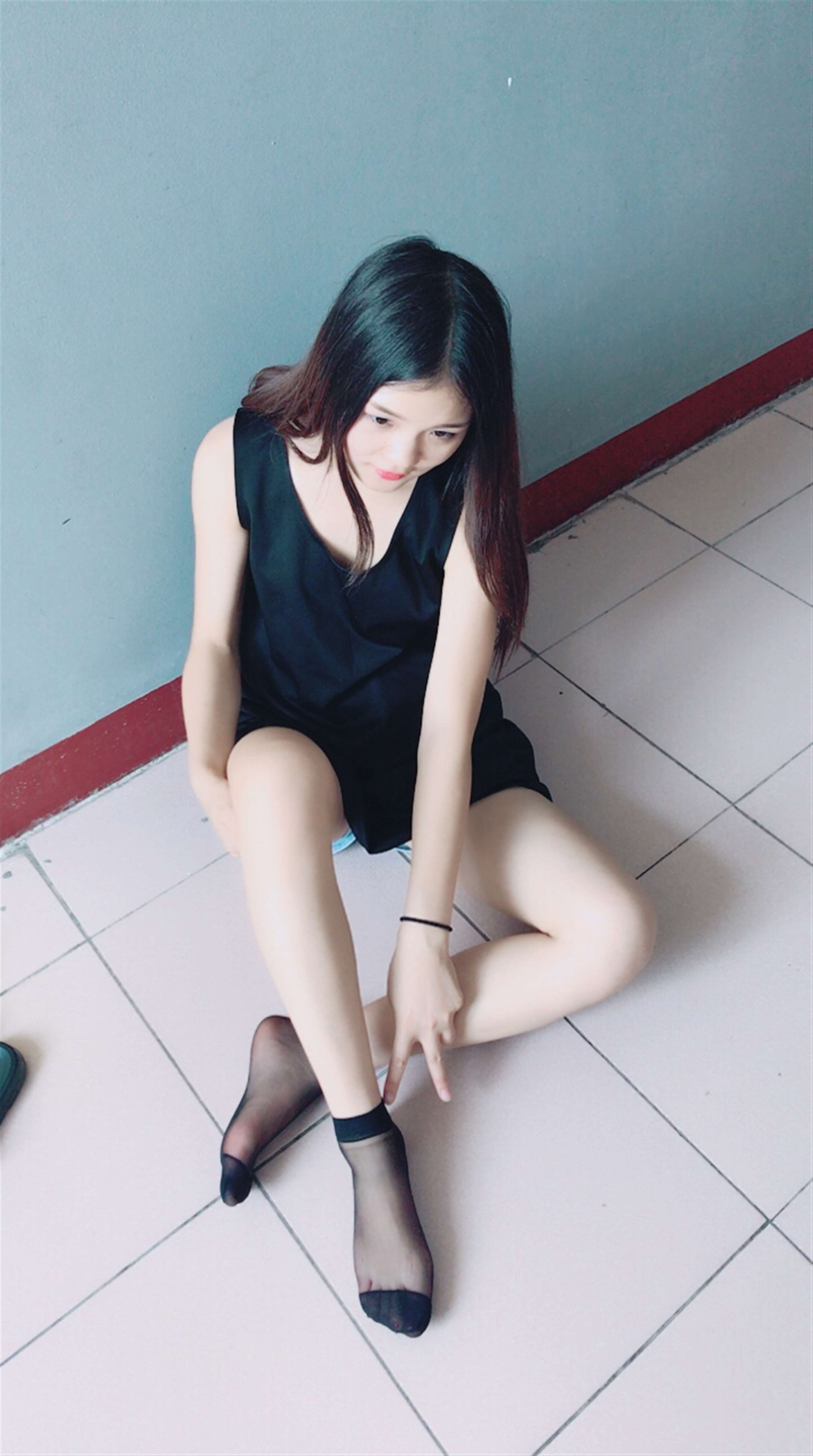 《李欢的短丝脚丫》作品图