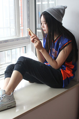 学妹阳台上的白袜