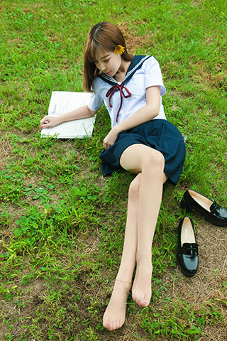 学妹户外JK制服の扯丝足