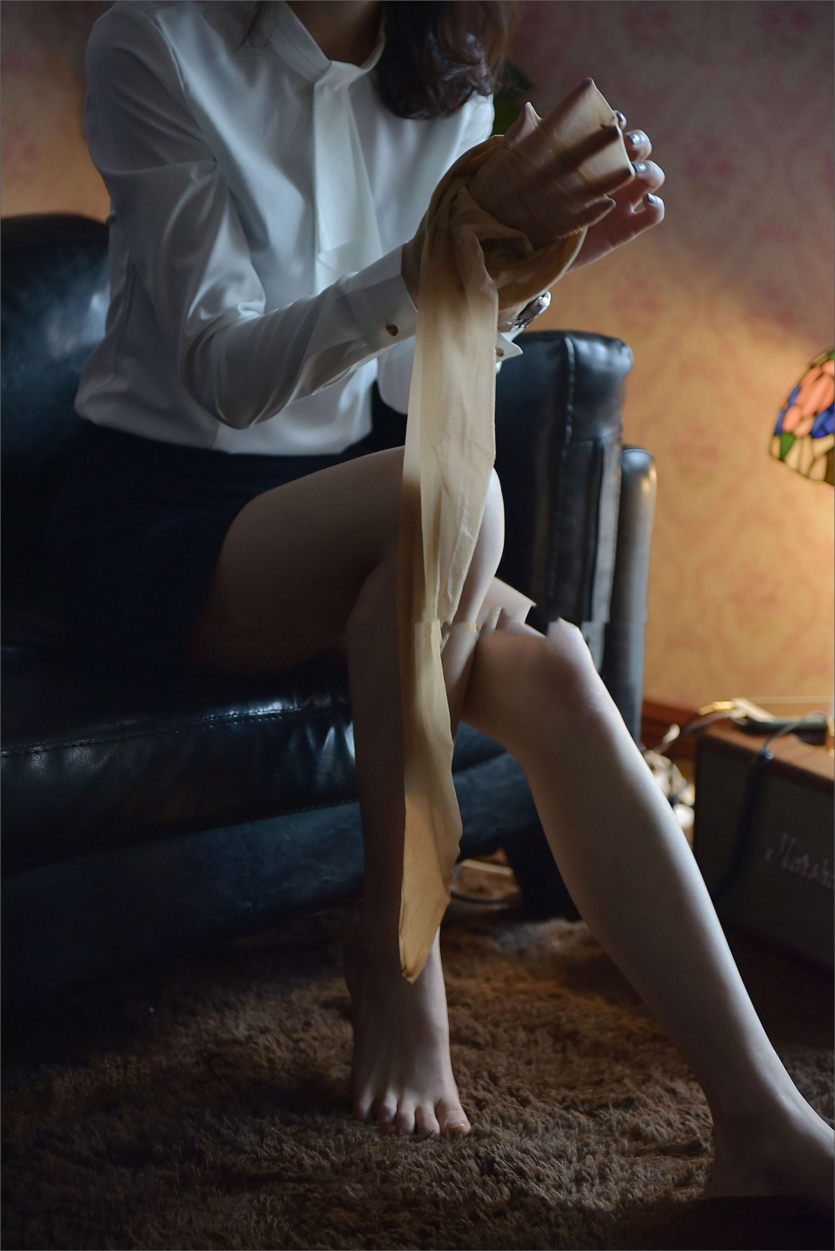 《职业装脱装丝》作品图