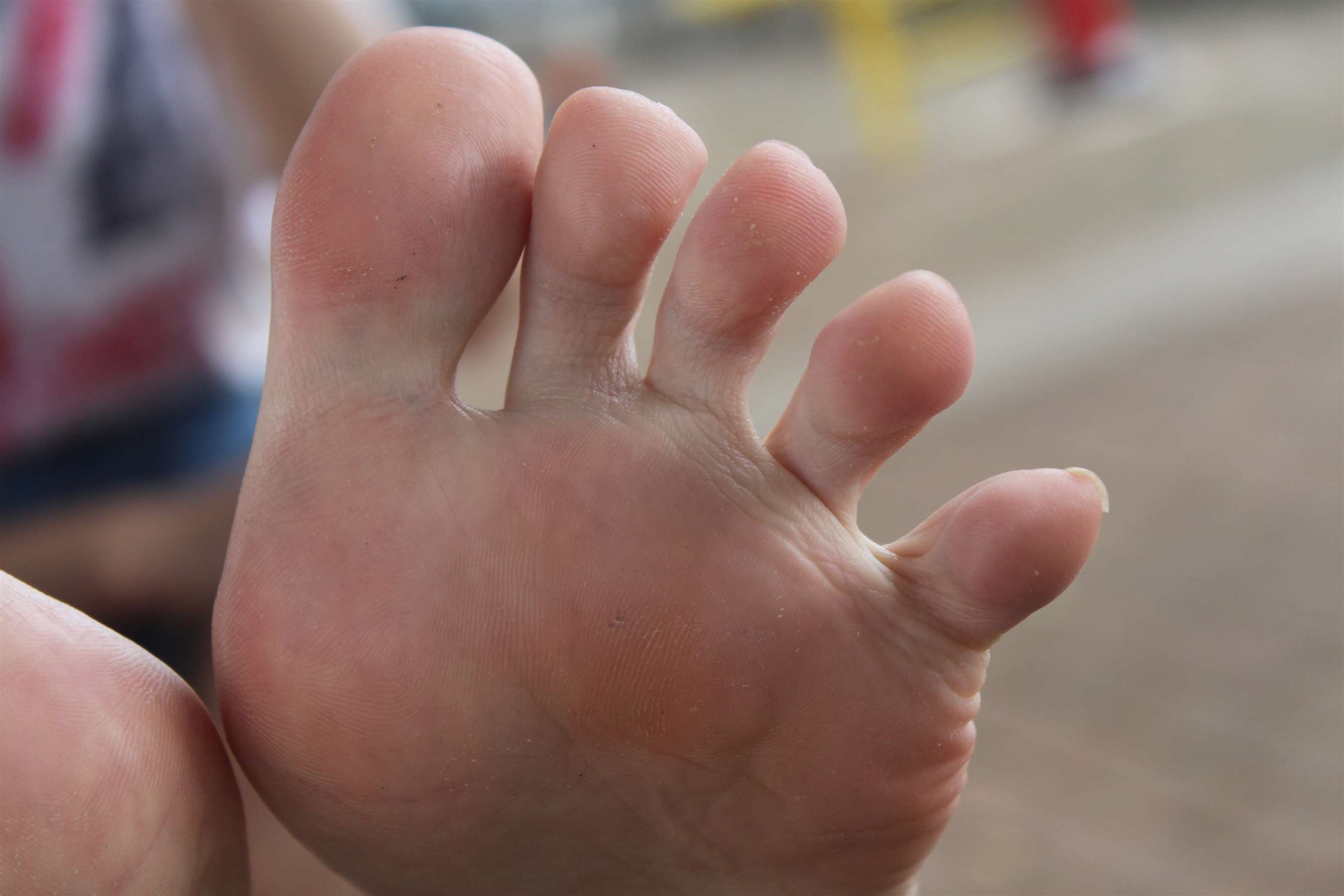 《运动妹子的金色脚丫》作品图