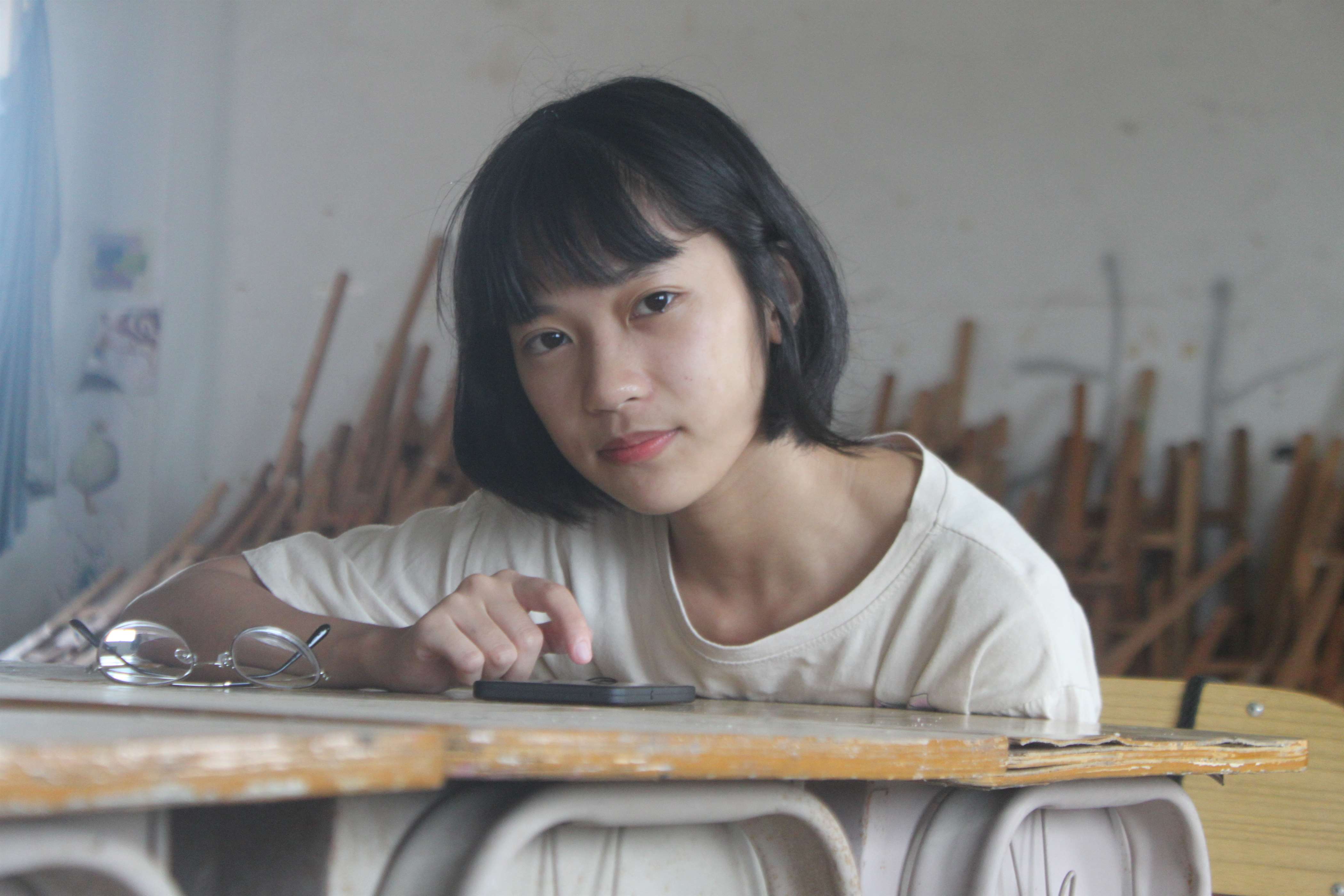 《朴实又单纯的女孩》作品图