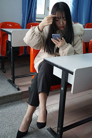 阶梯教室约拍大学生