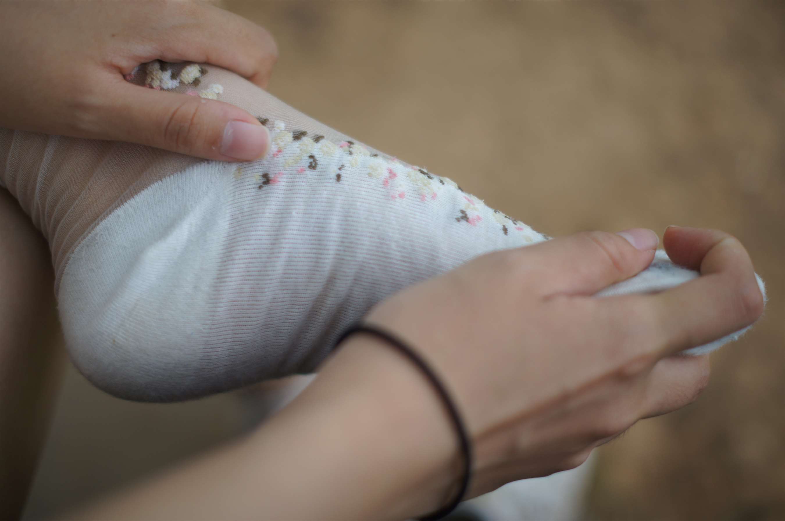 《小碎花玻璃丝袜》作品图