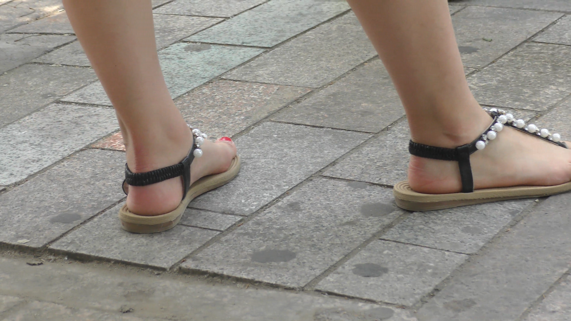 《【视频】高挑女孩的脚丫，当然也是骨感修长》作品图