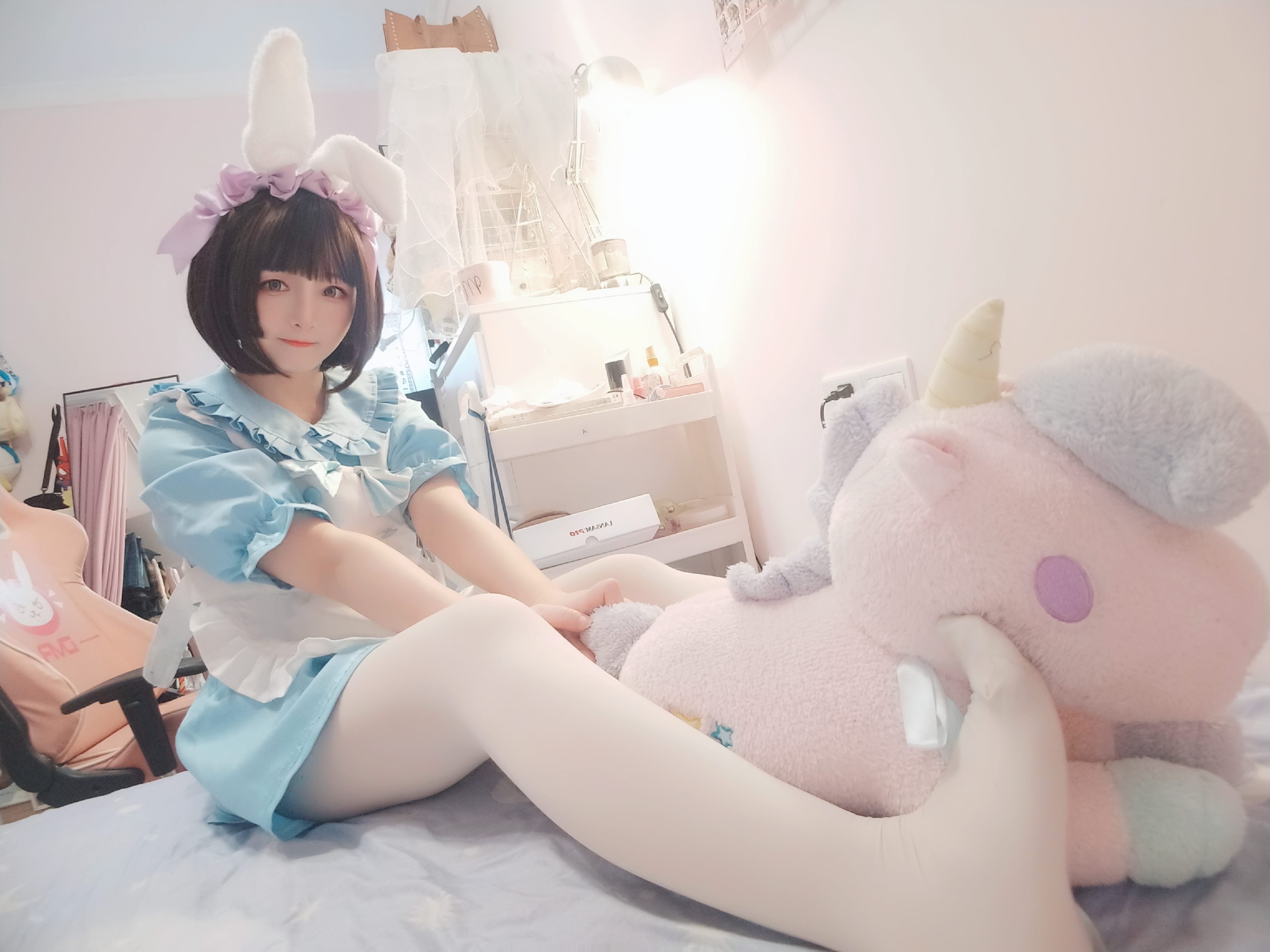 《白丝女仆【套图+视频】》作品图