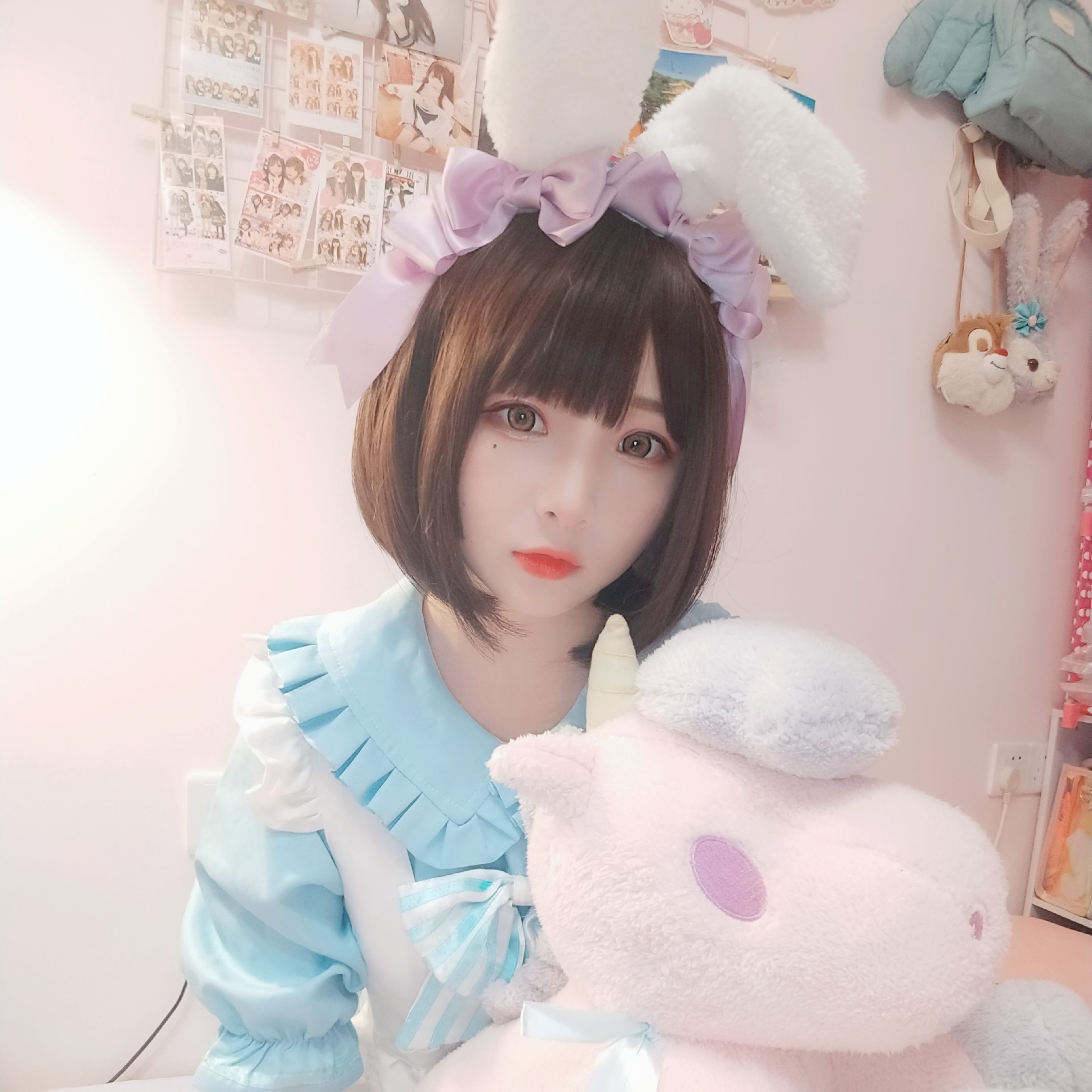 《白丝女仆【套图+视频】》作品图