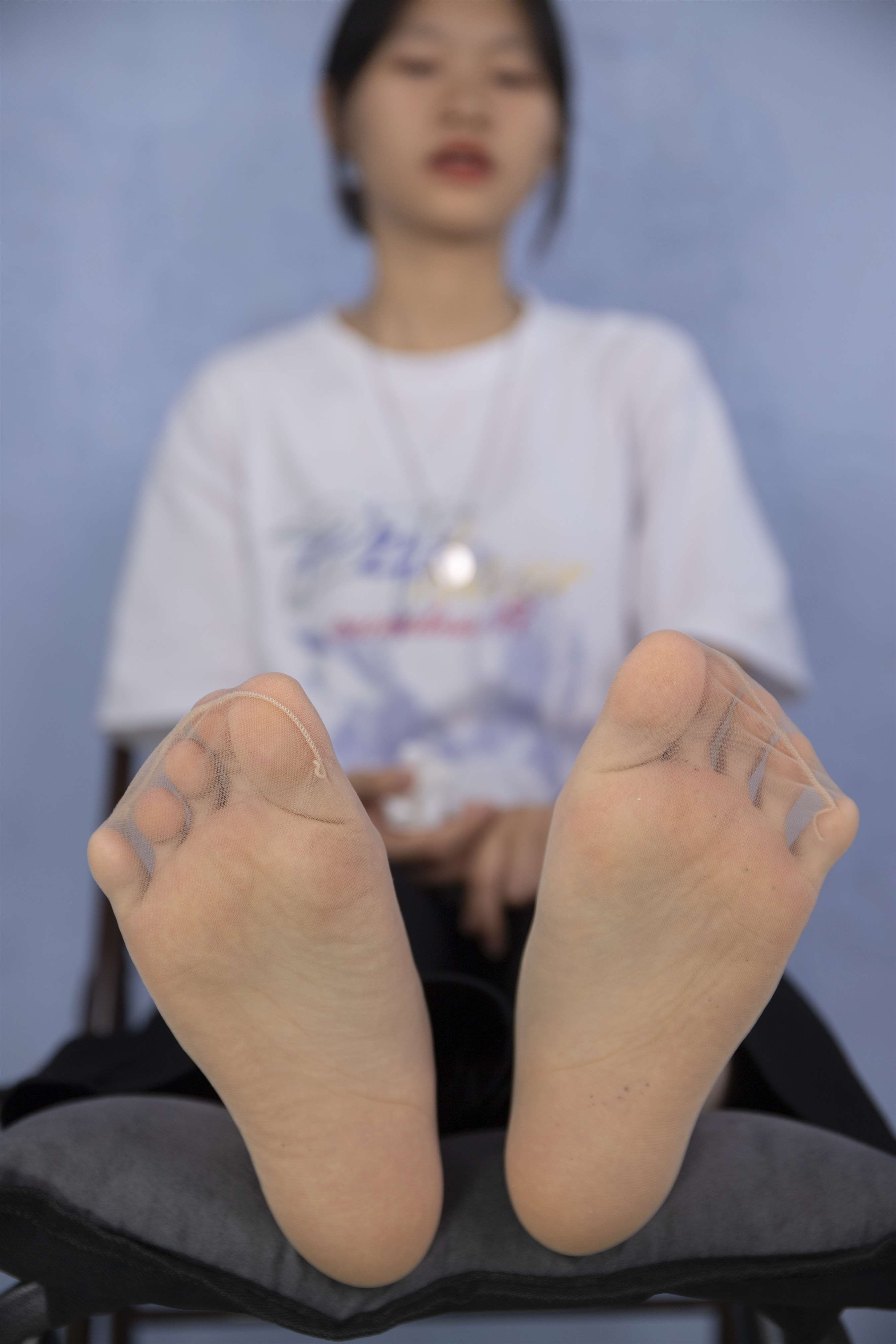 《琪琪性感肉丝you惑【套图+视频】》作品图