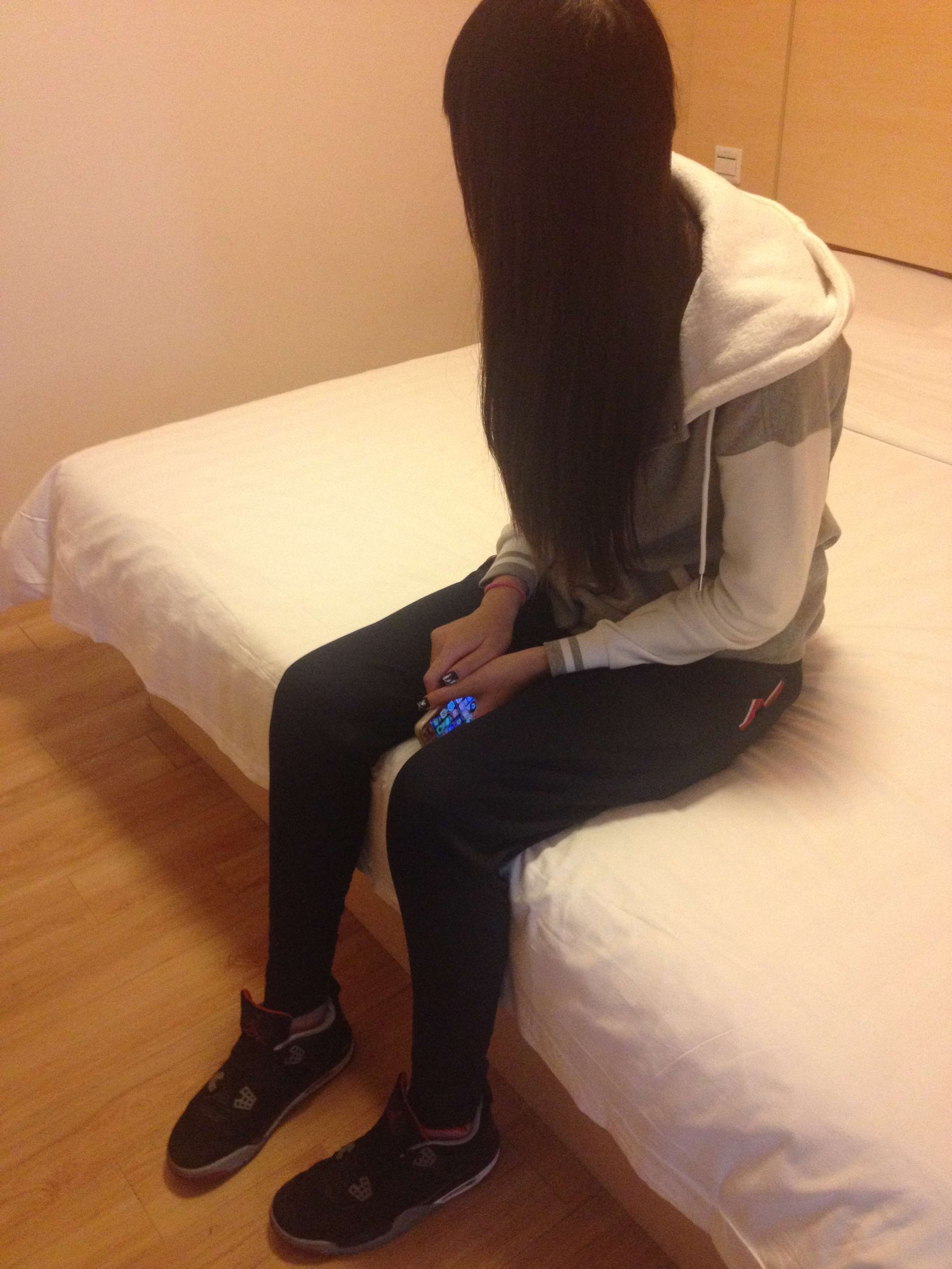 《旅馆yue拍女大学生》作品图