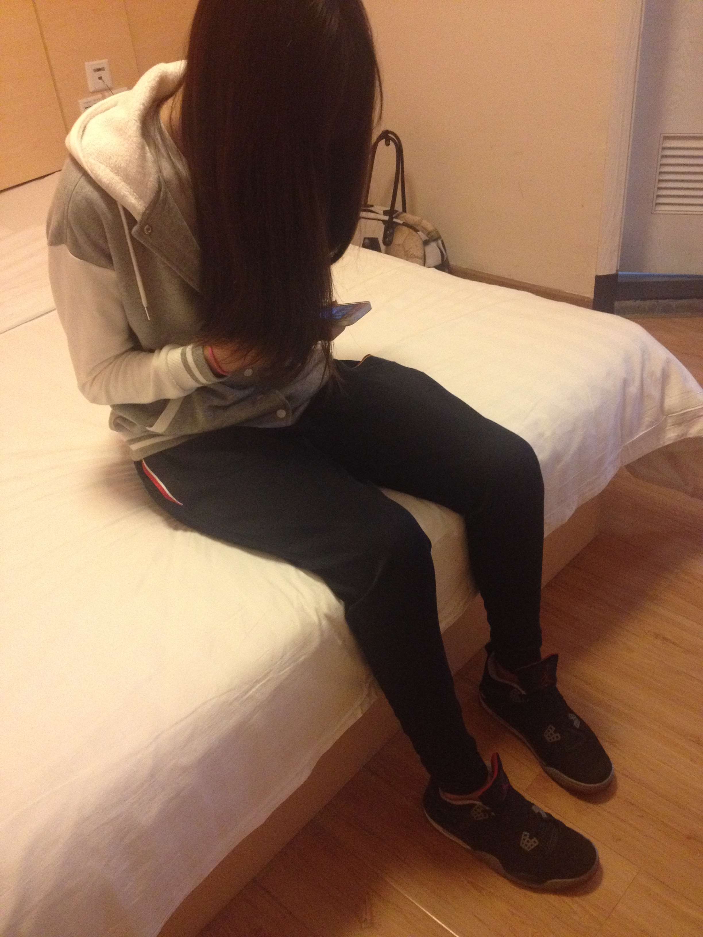 《旅馆yue拍女大学生》作品图