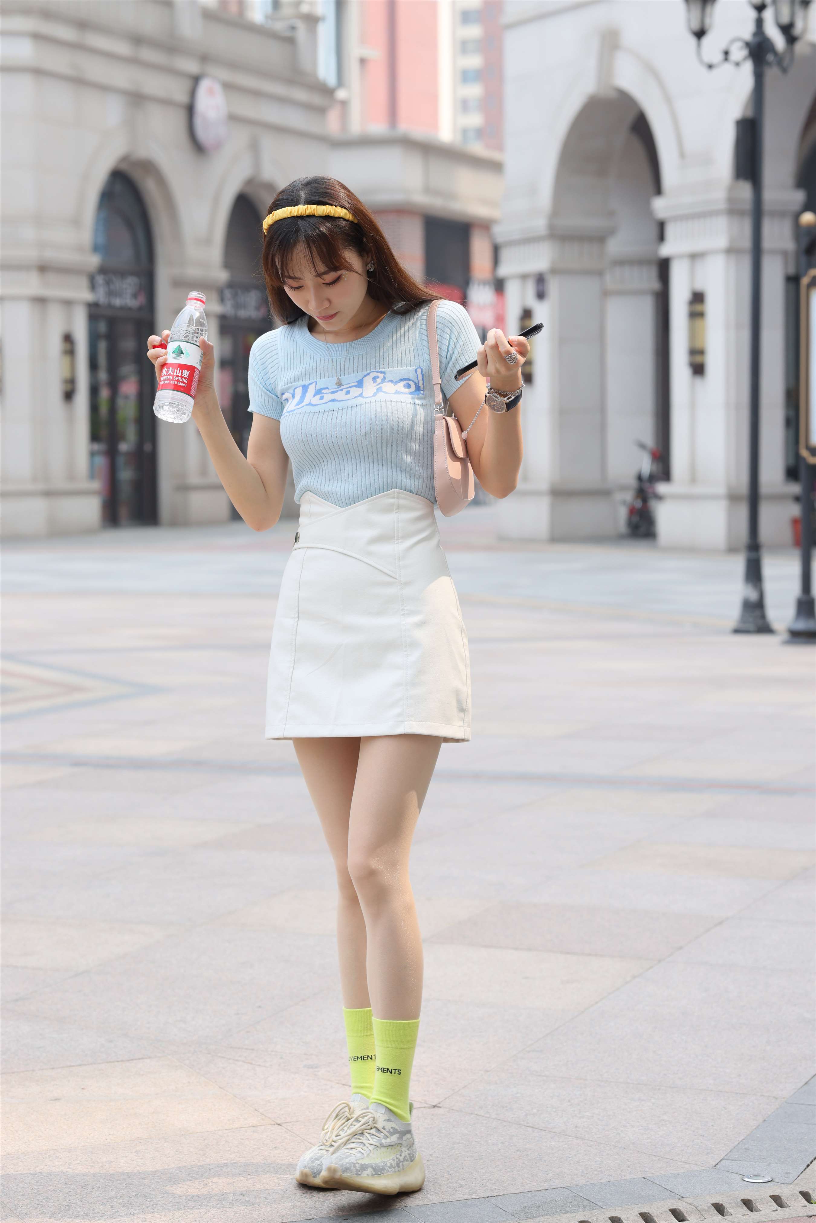 《棉袜套丝足脚丫》作品图