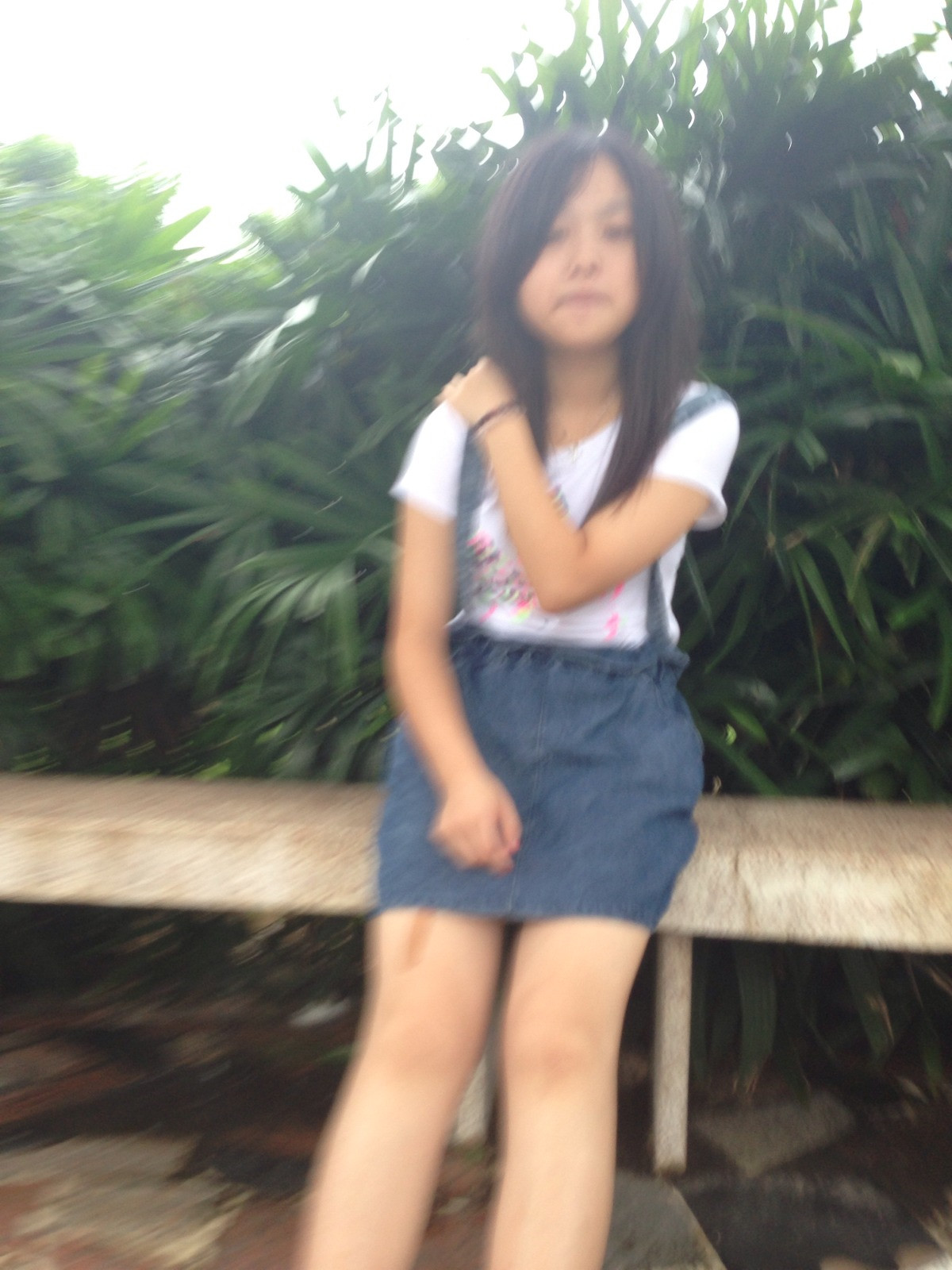 《圆圆裸足凉拖》作品图