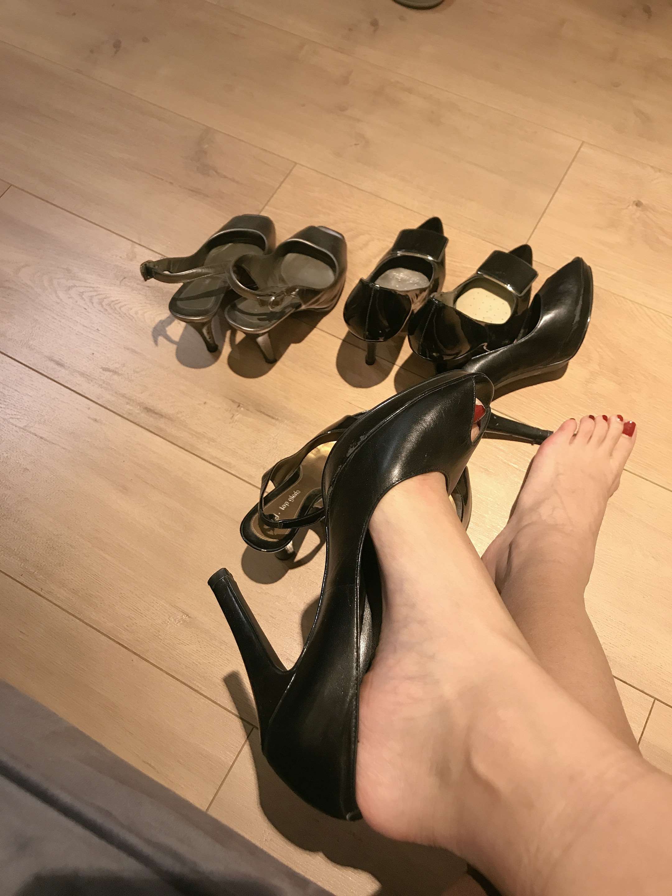 《妈妈的高跟鞋》作品图