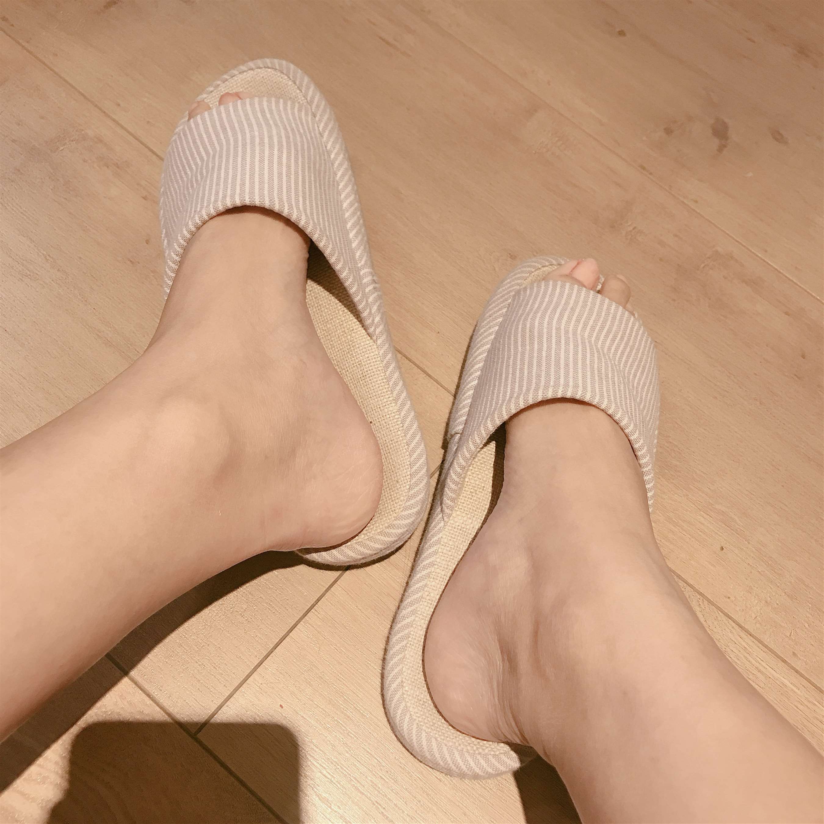 《牛奶洗脚》作品图