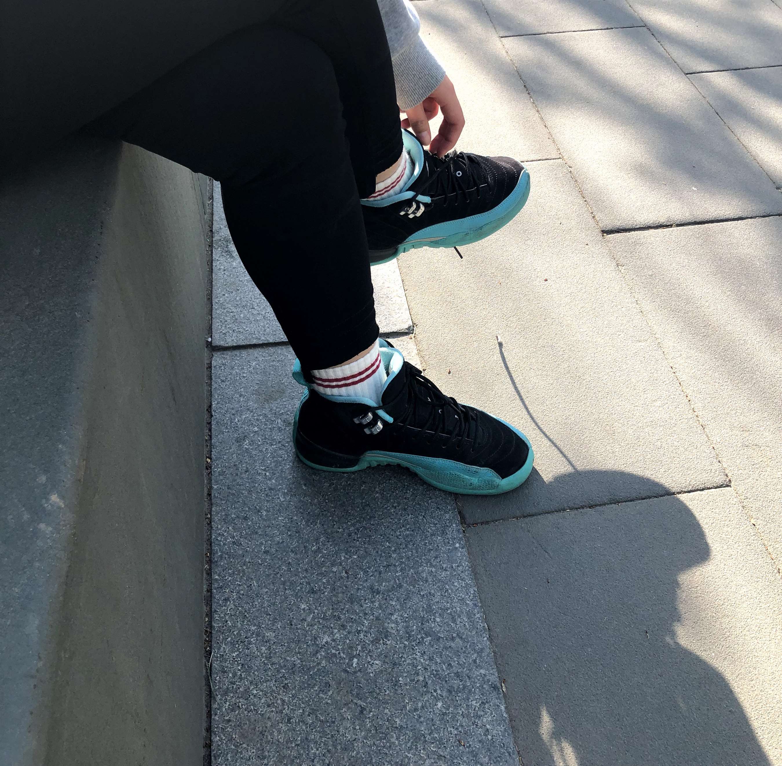 《户外露脚脚》作品图