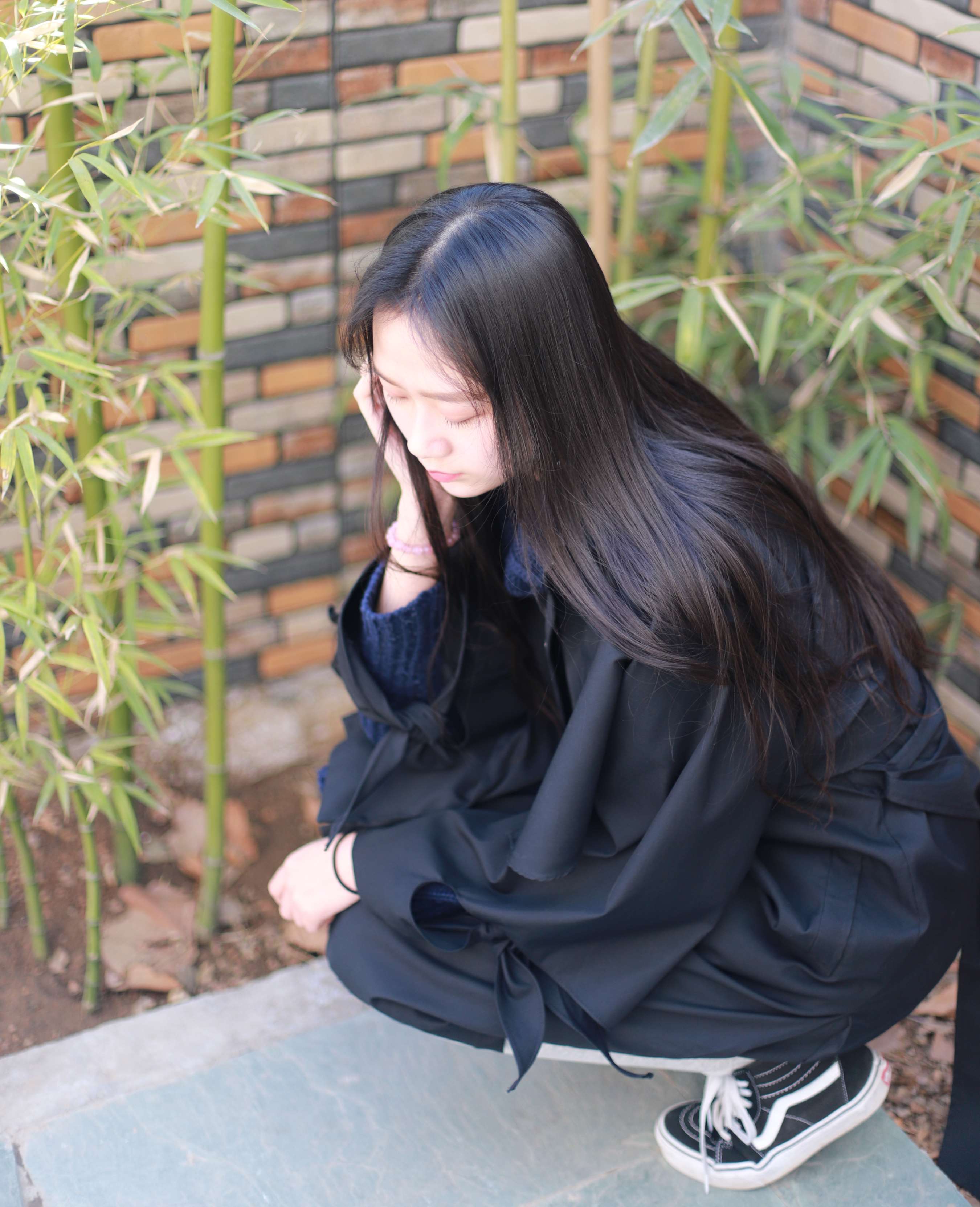 《布鞋の灰棉袜脚》作品图