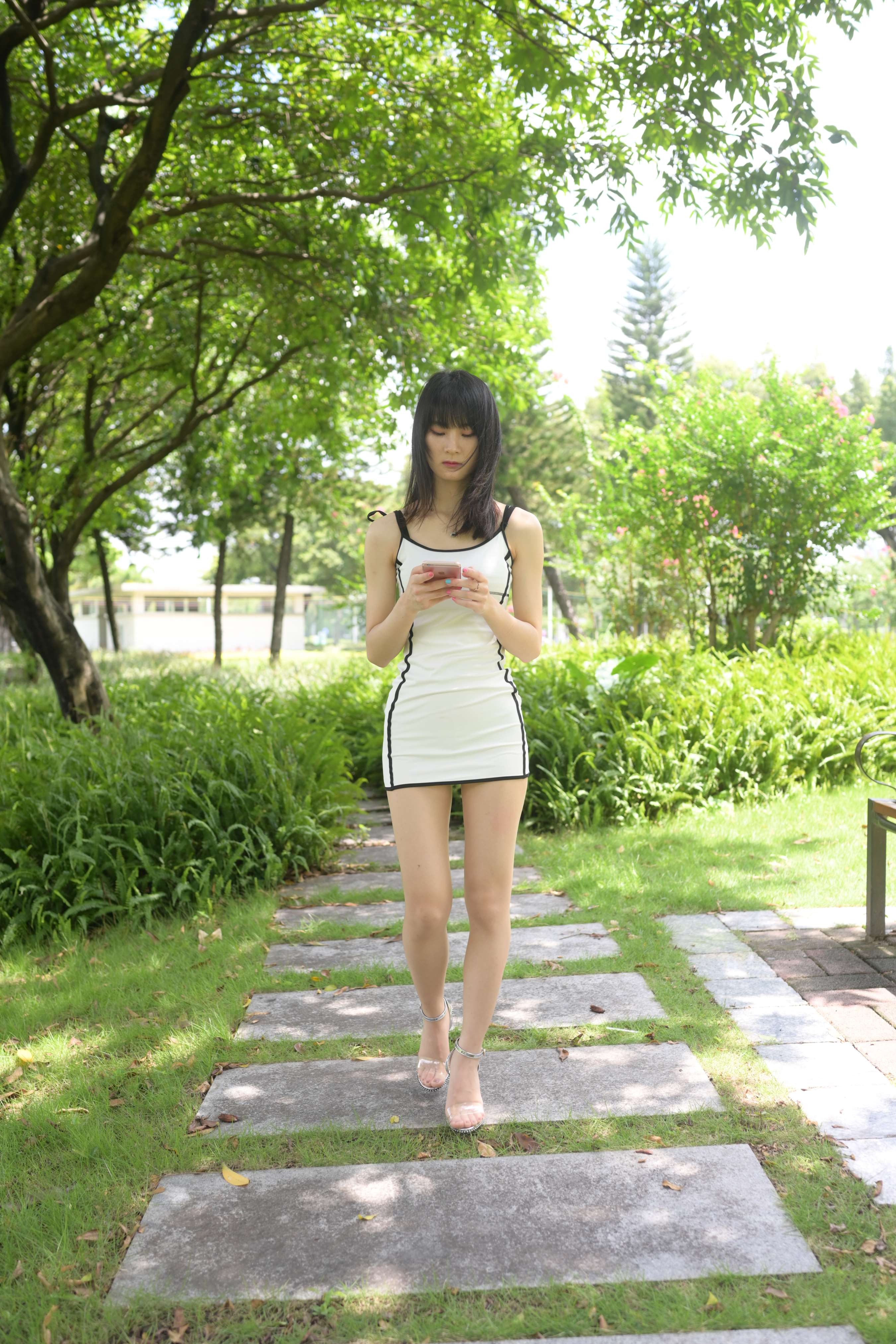 《周末的散心》作品图