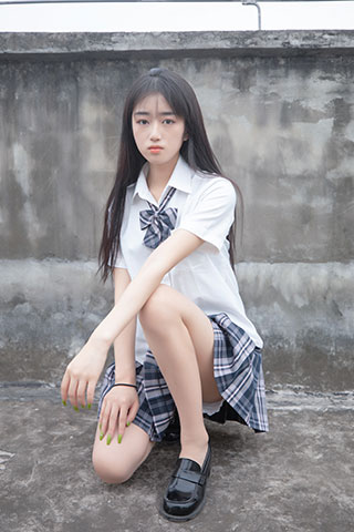 娇娇天台JK少女