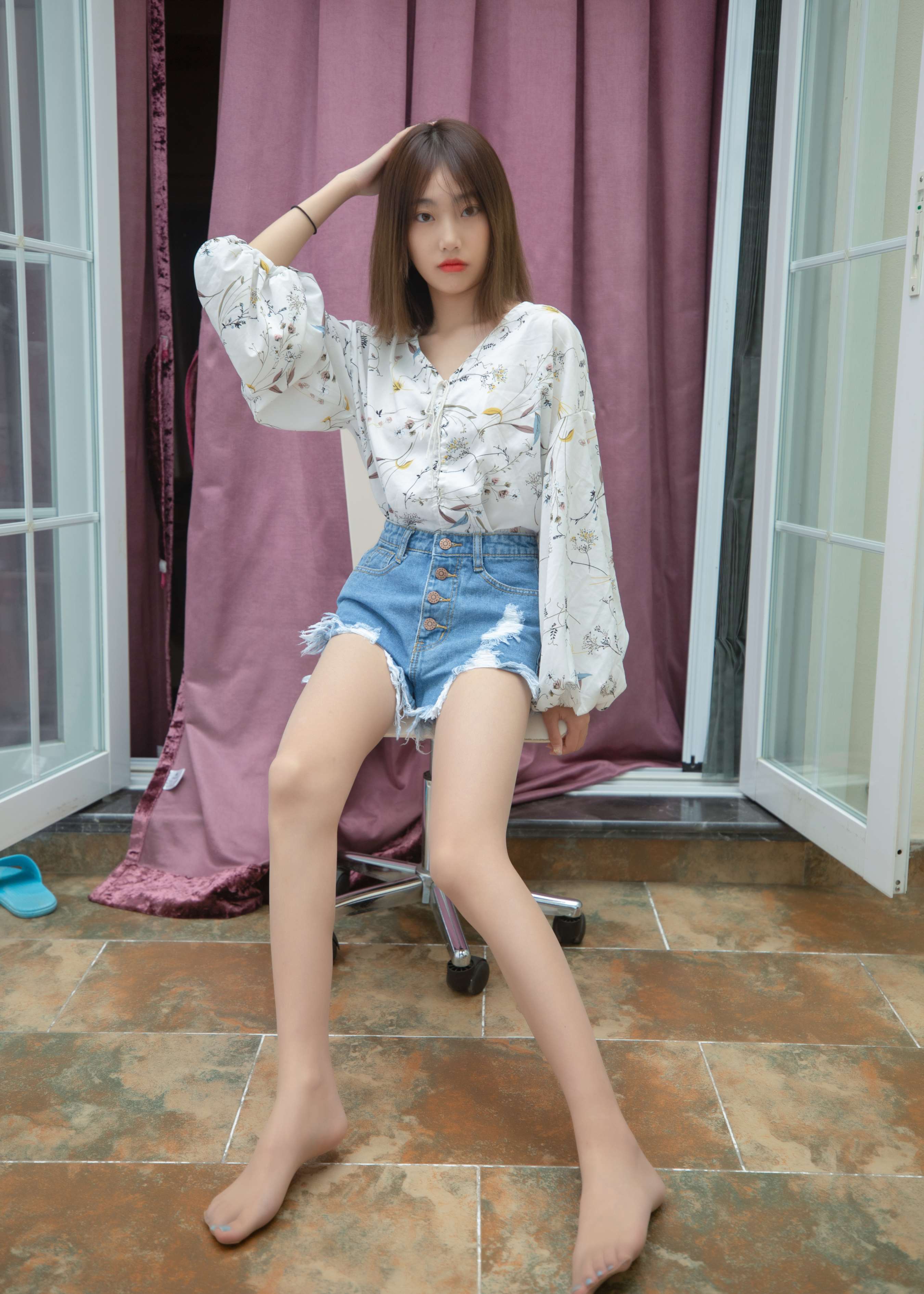 《凌凌的脚丫》作品图