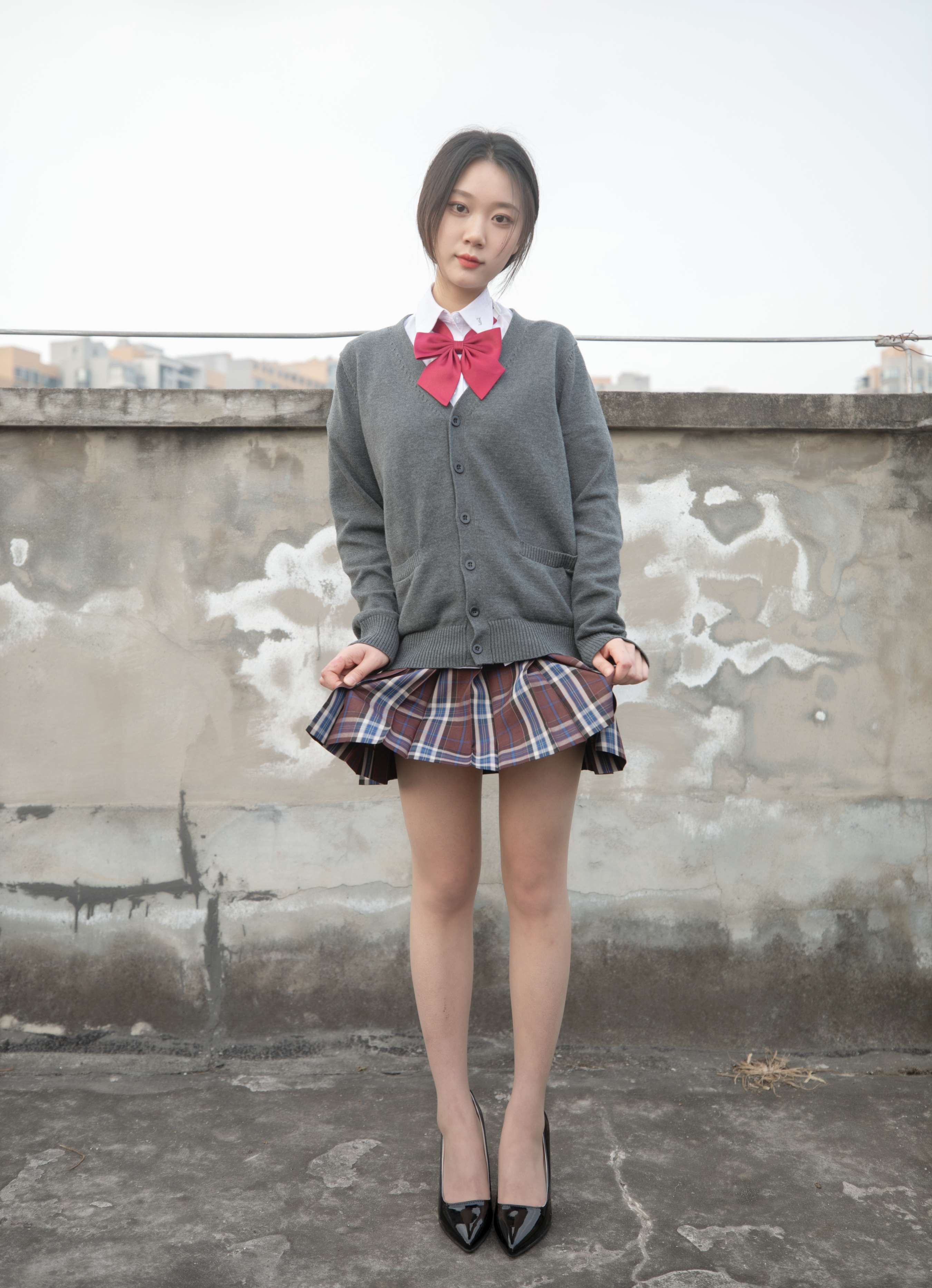 《【免费】JK装の高跟丝足》作品图