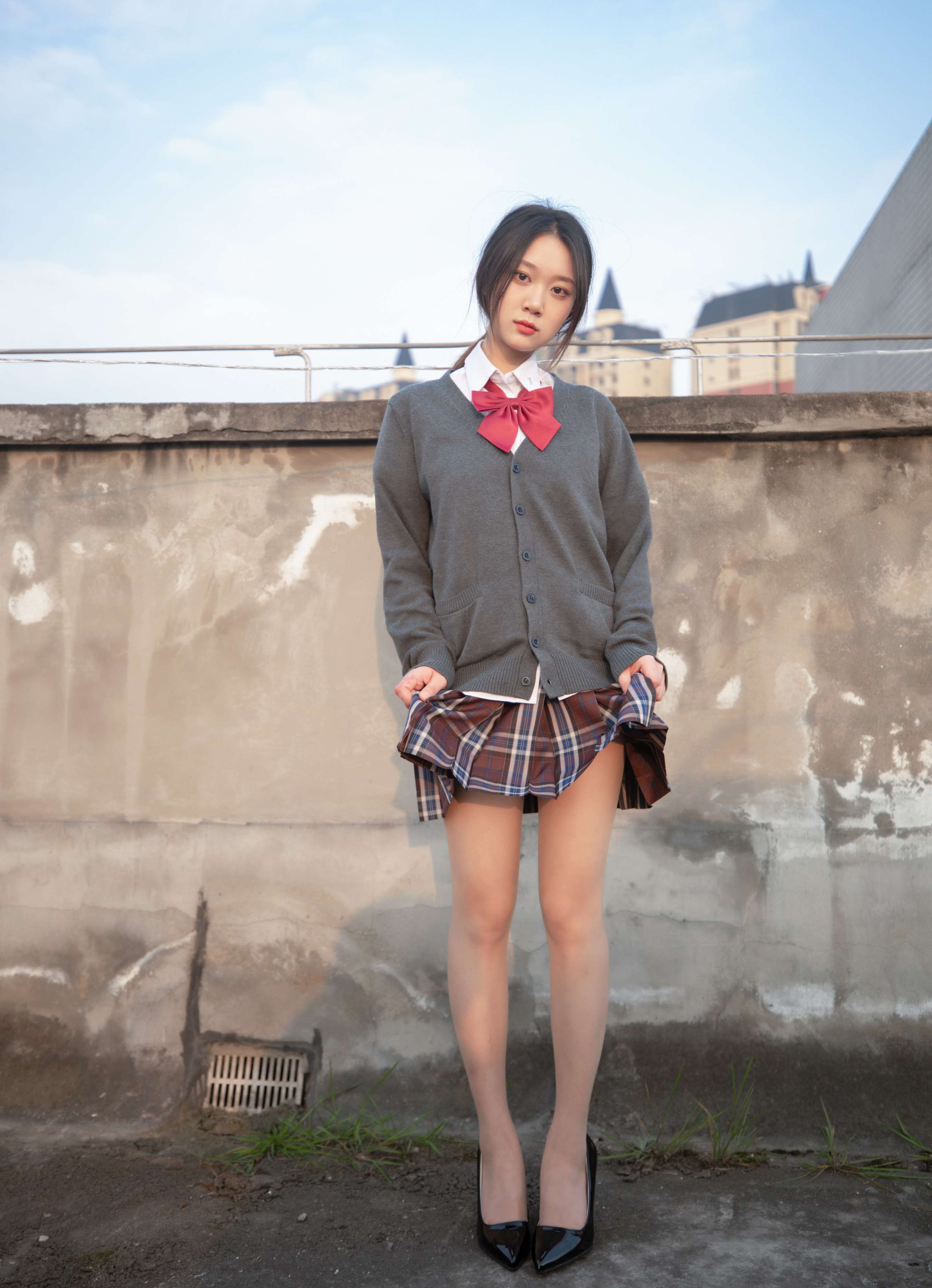 《【免费】JK装の高跟丝足》作品图