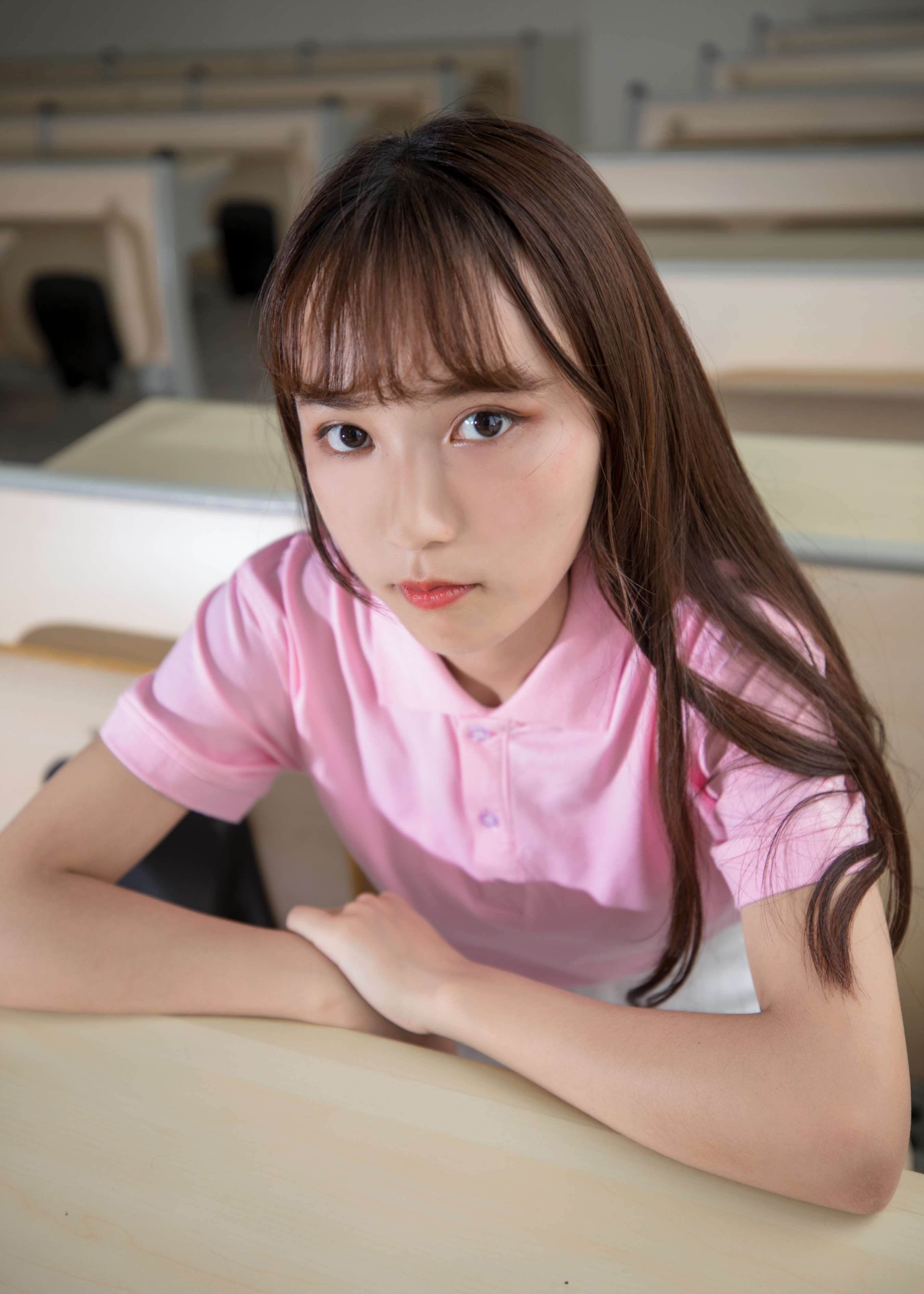 《校园黑丝和白丝的可爱 小兔》作品图