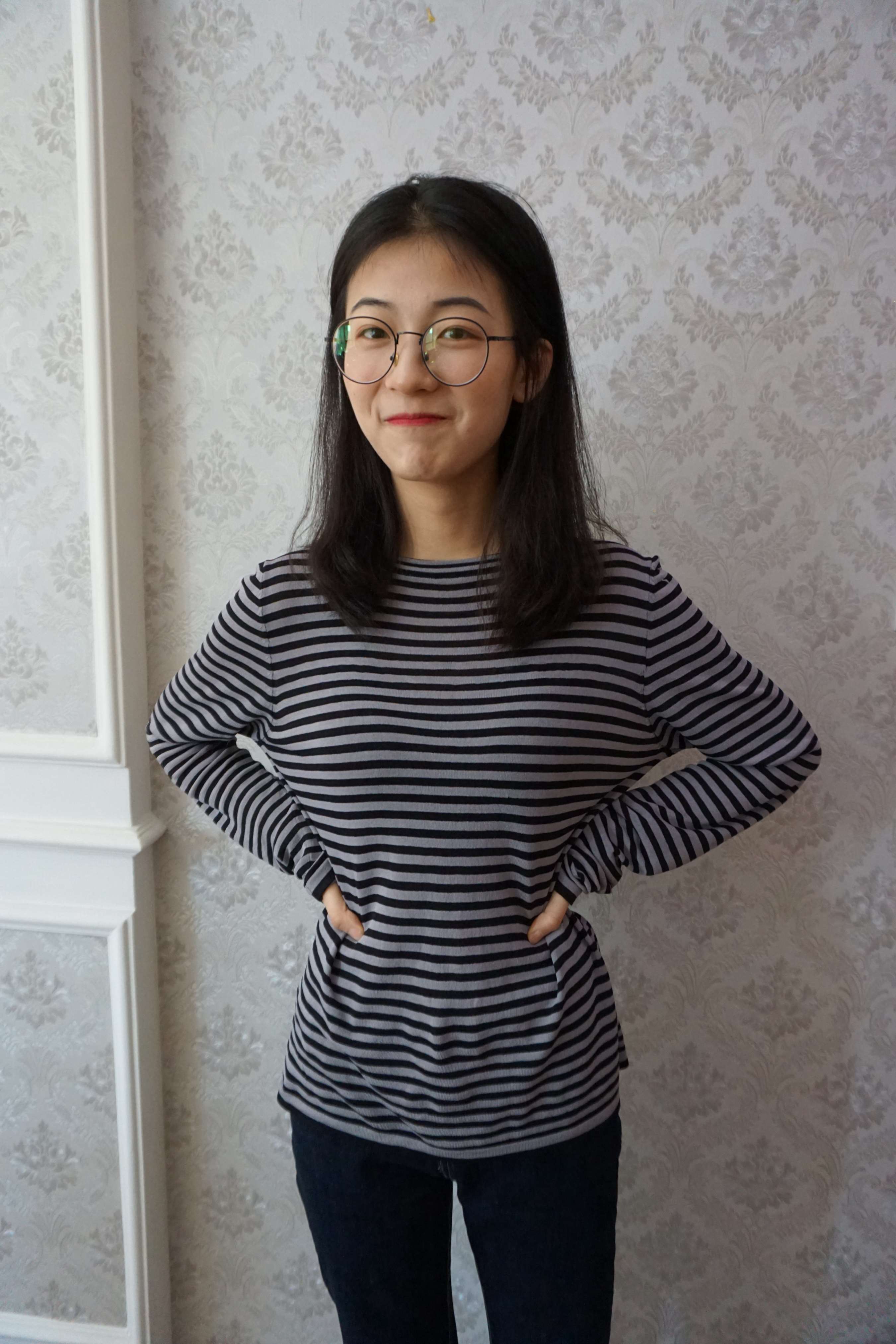 《四眼少女的棉袜脚》作品图