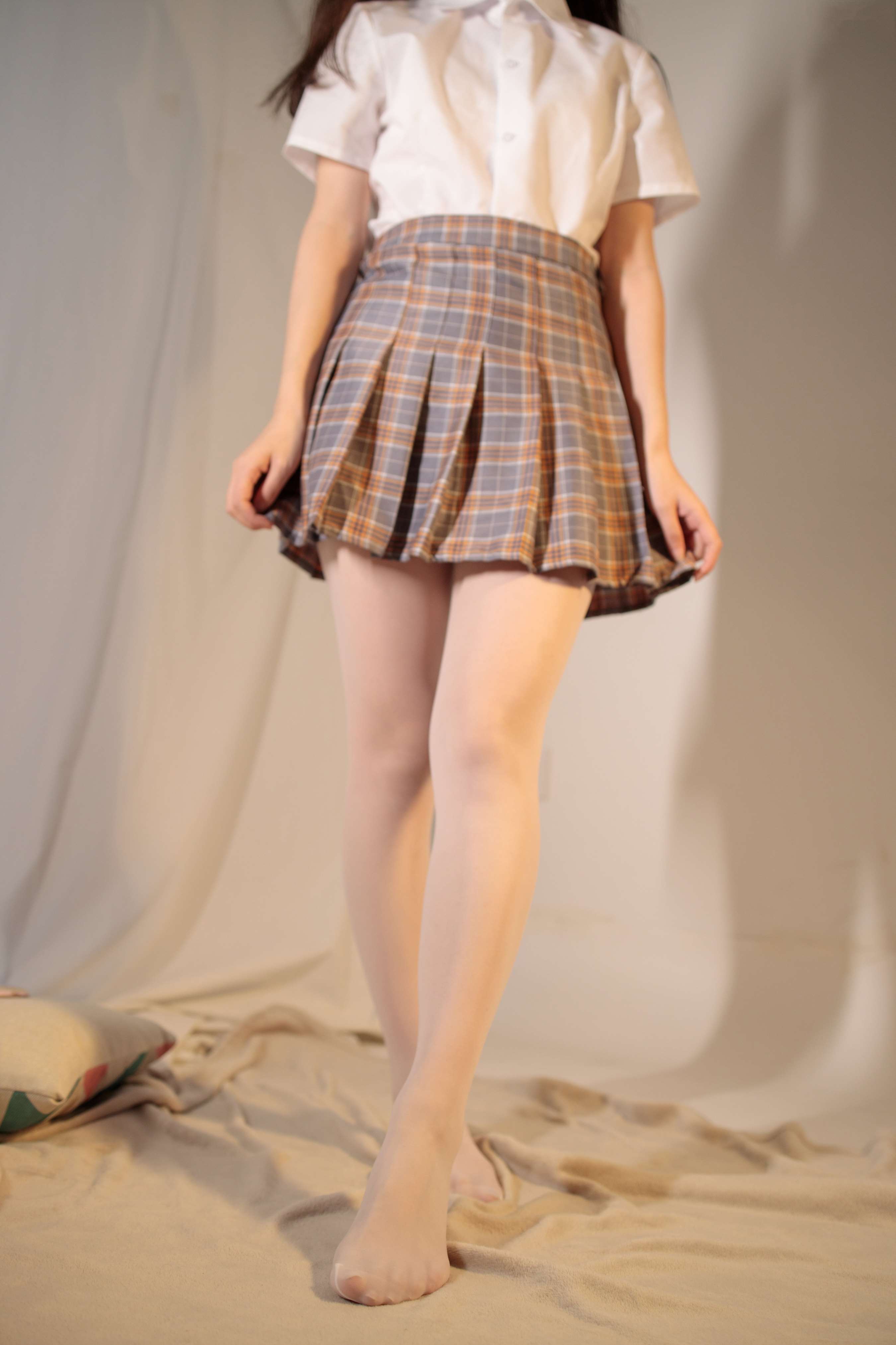 《白丝少女 默陌》作品图