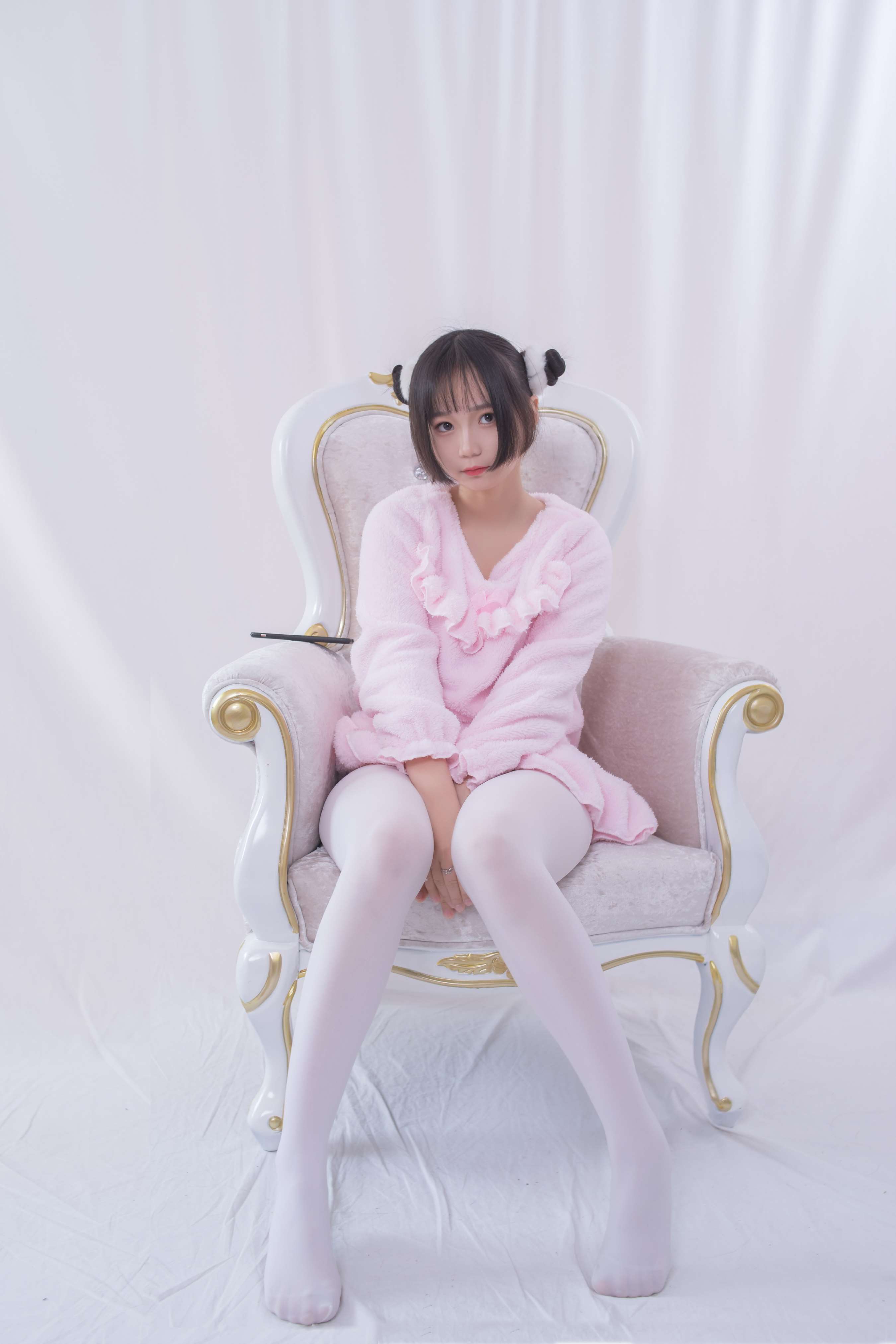 《粉色小可爱白丝足》作品图