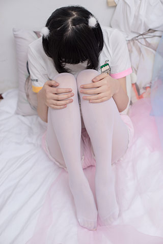 粉色小姐姐白丝足