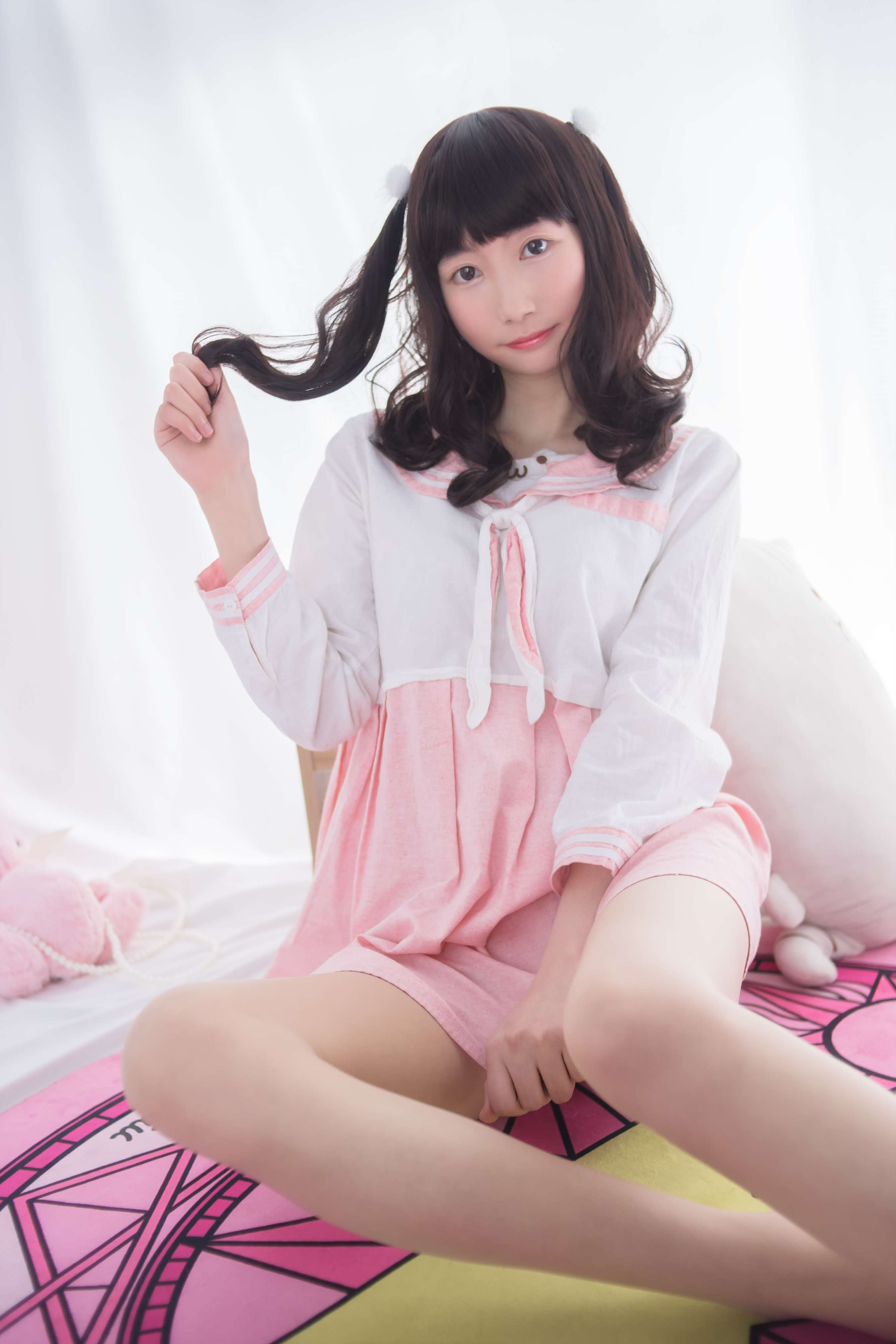 《小姐姐大波浪の肉丝足》作品图