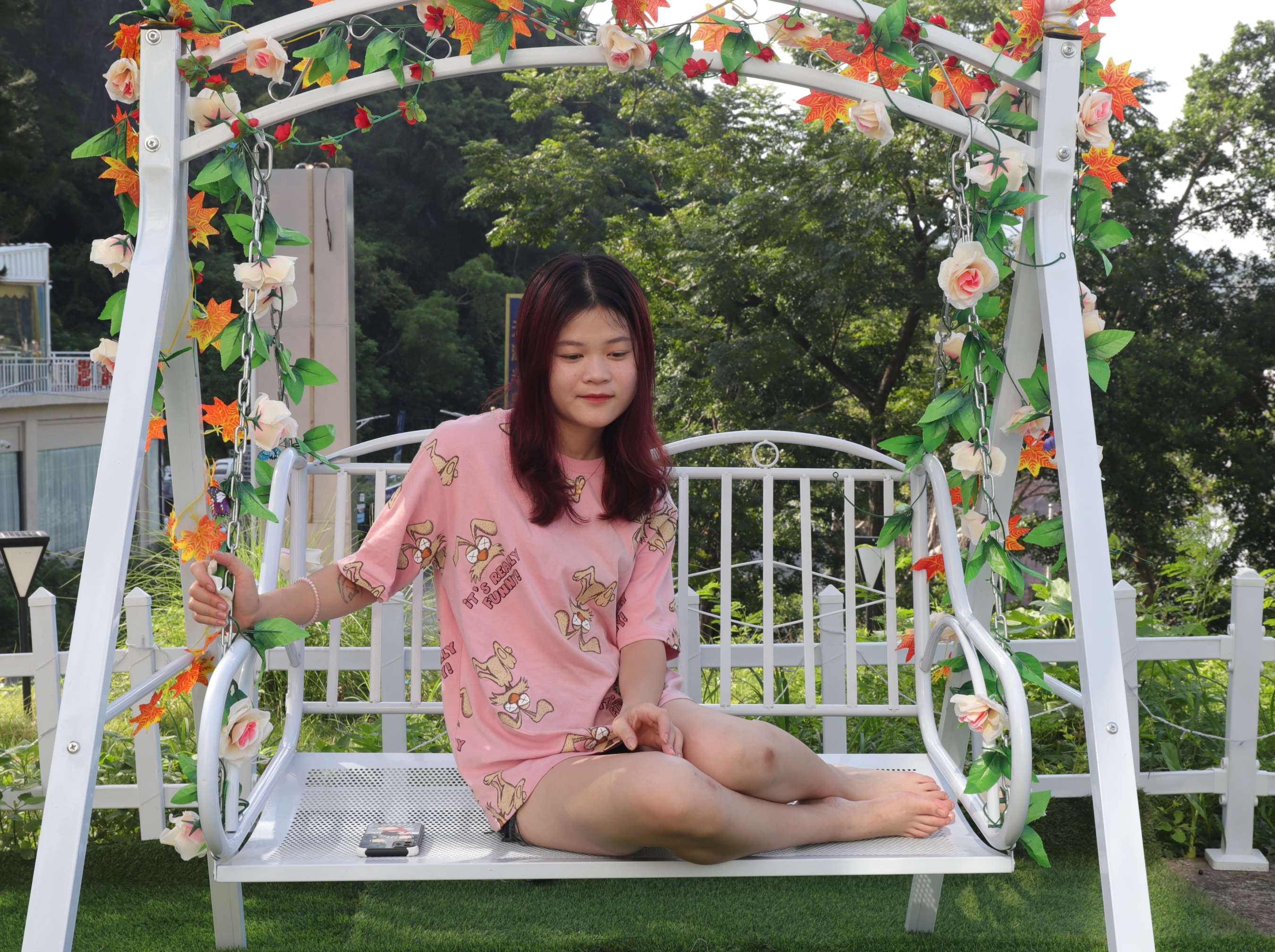 《小金师妹的白嫩脚丫回来了》作品图