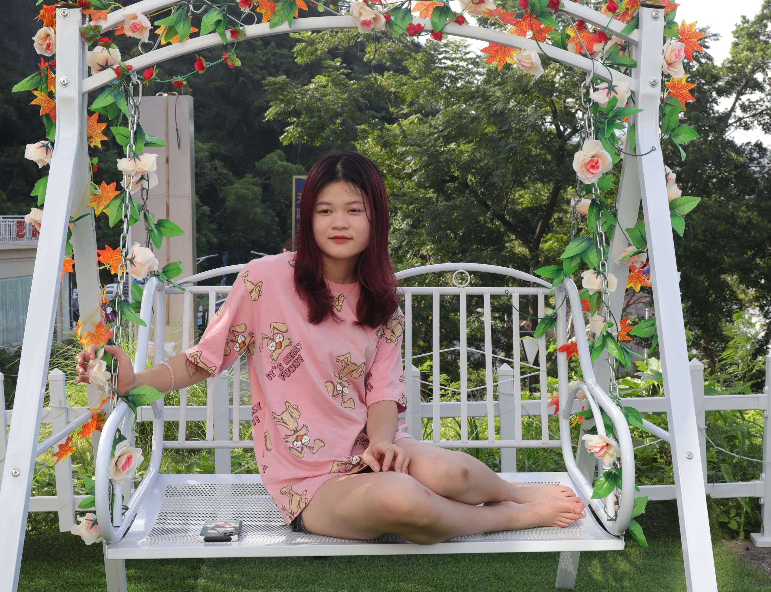 《小金师妹的白嫩脚丫回来了》作品图